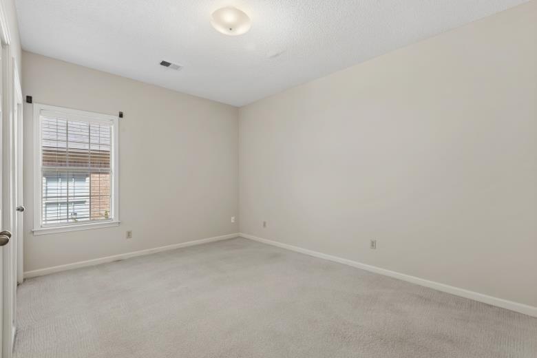 1833 W Pheasant Acre Ln Property Photo 18