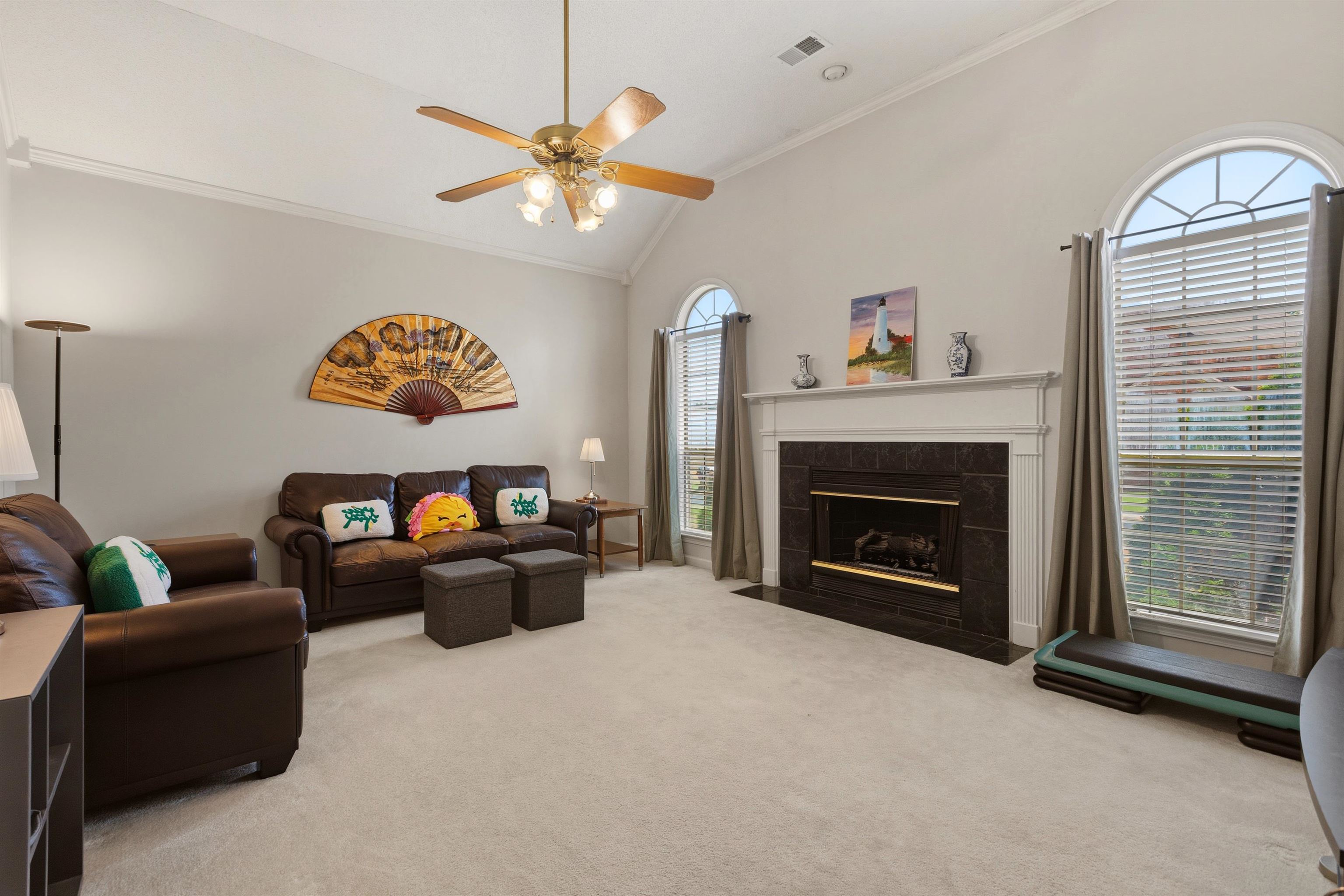 1833 W Pheasant Acre Ln Property Photo 8