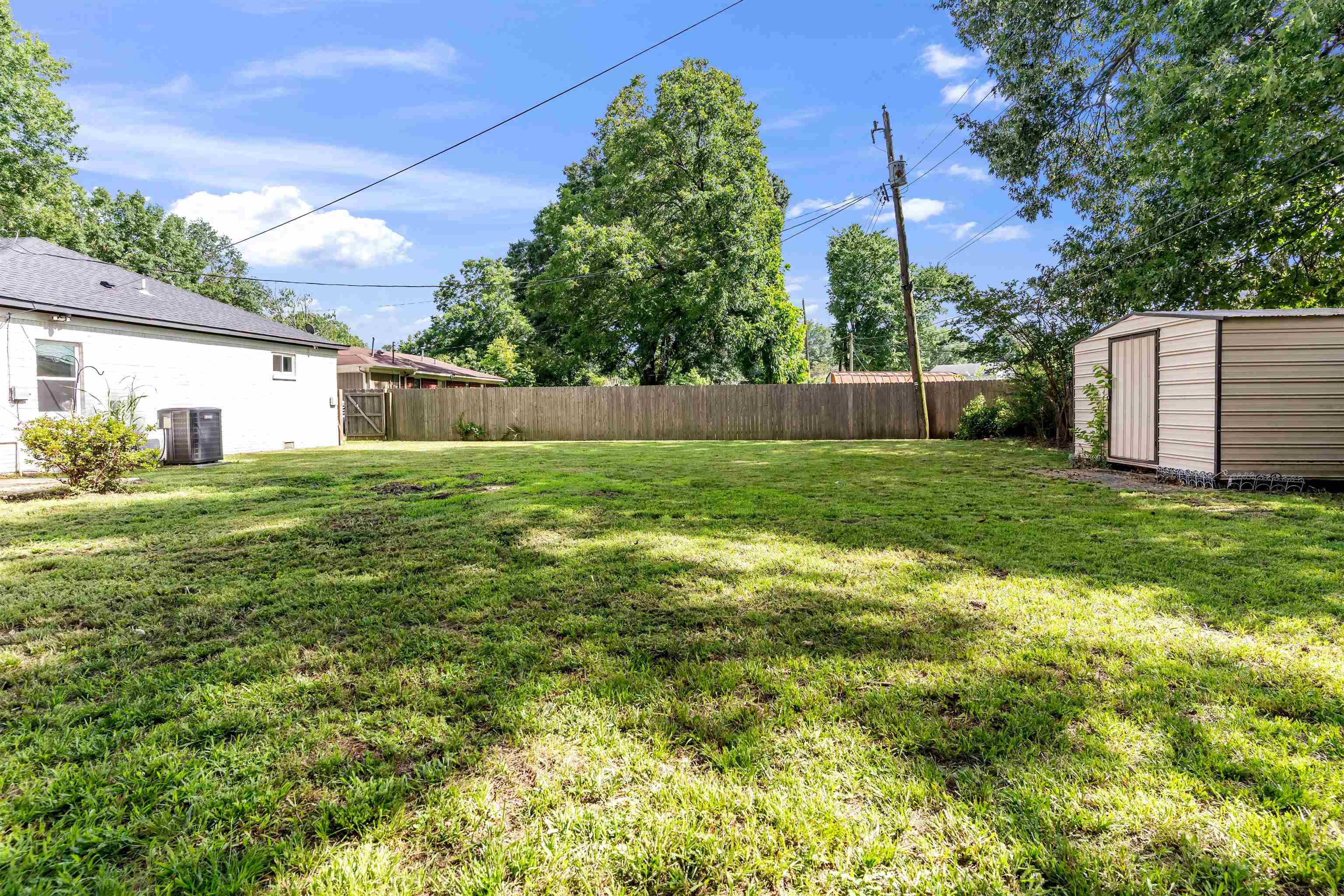 4623 S Doris Cir S Property Photo 18