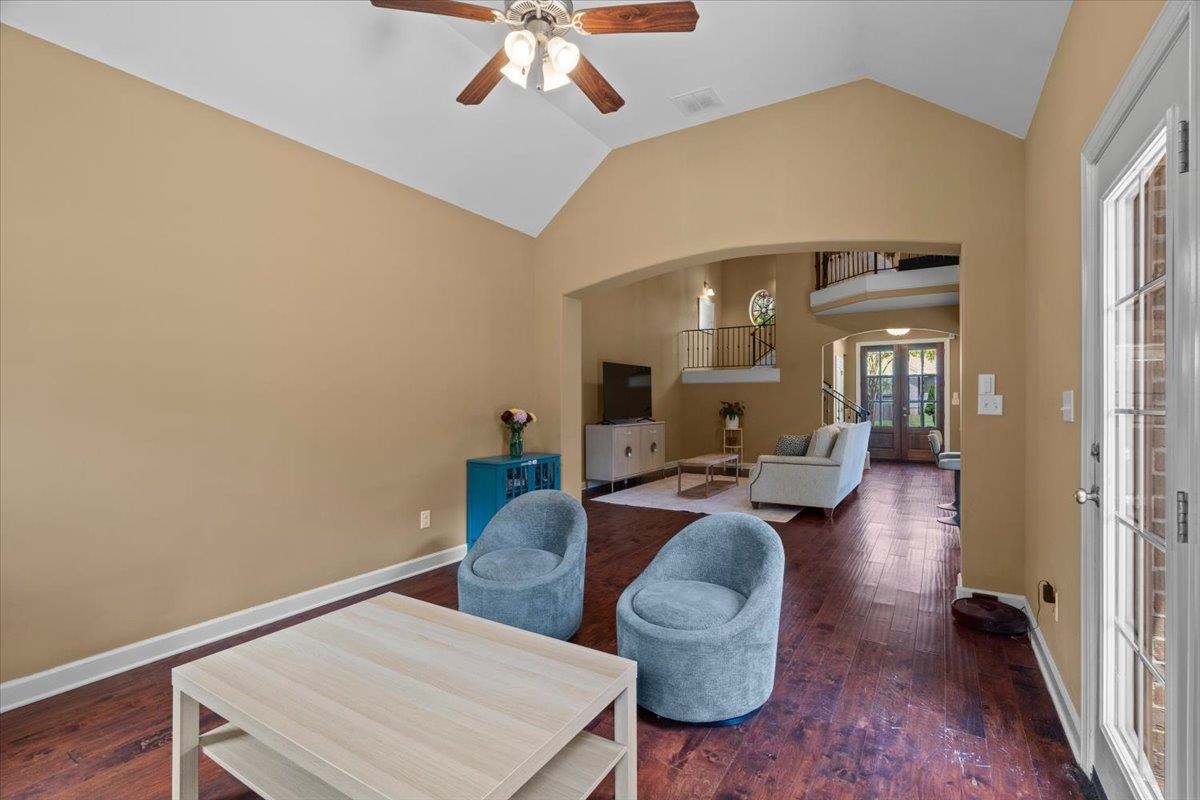 8499 Woodland Green Ct Property Photo 20