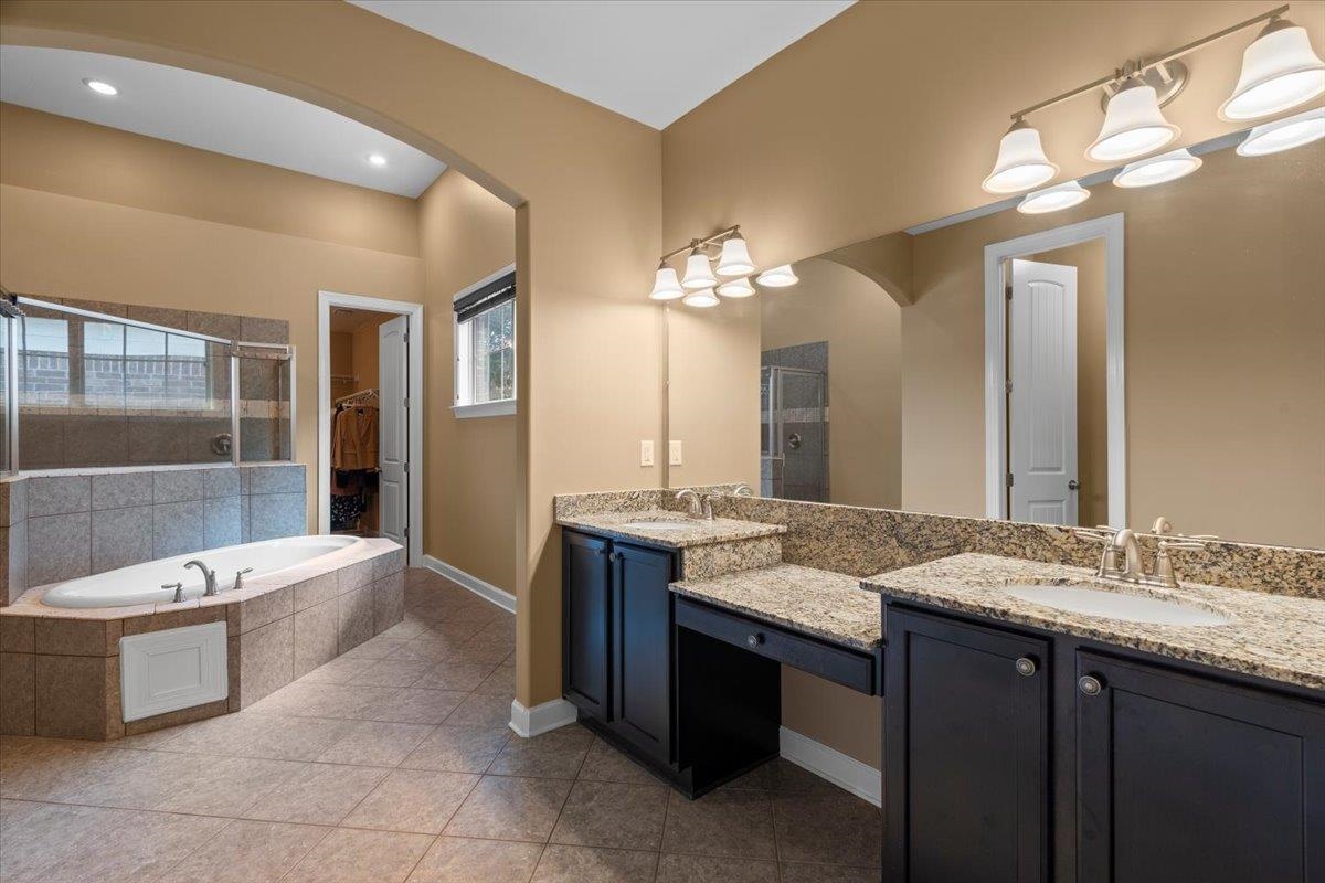 8499 Woodland Green Ct Property Photo 23