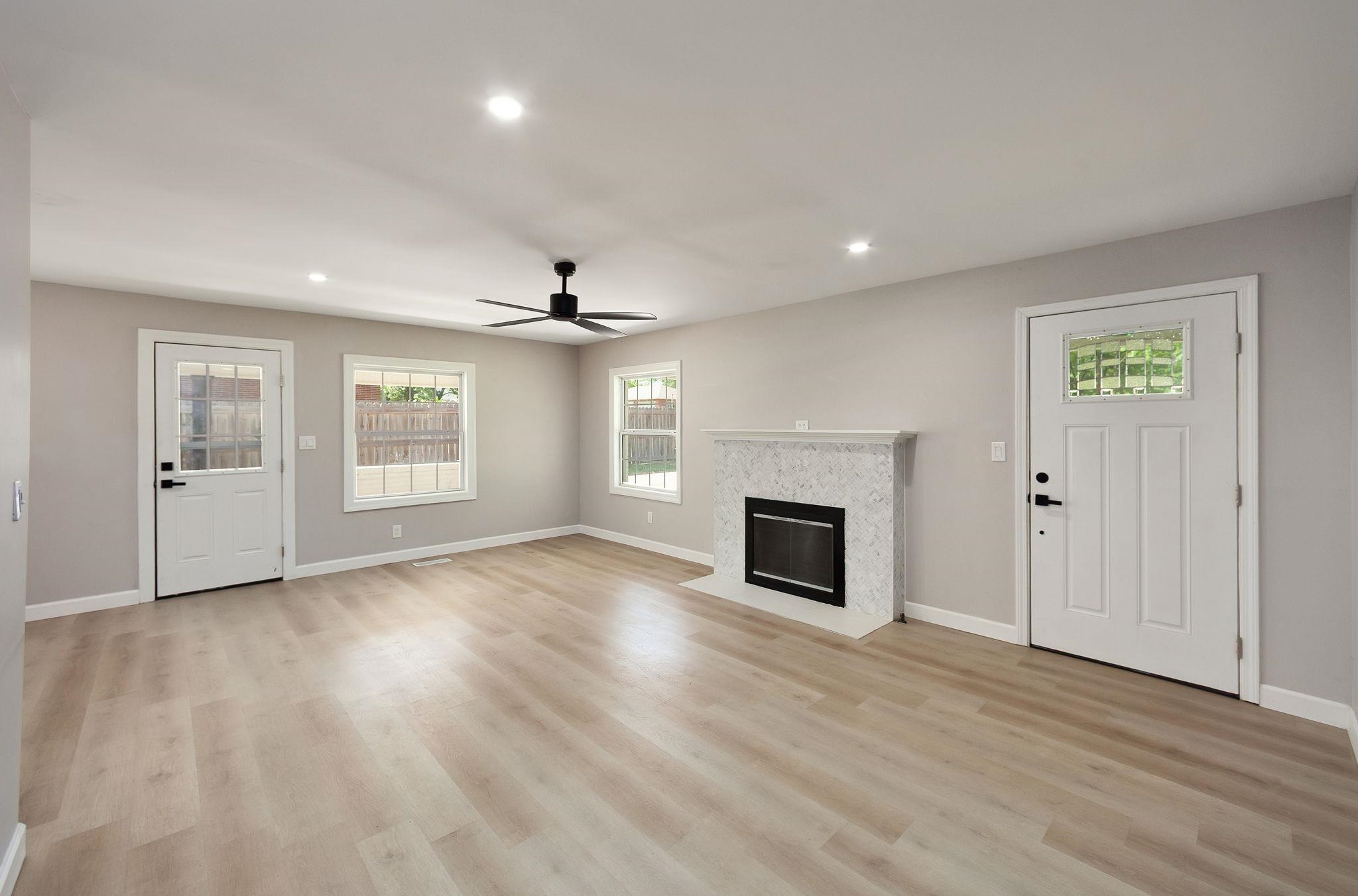 90 Shaw Ln Property Photo 13