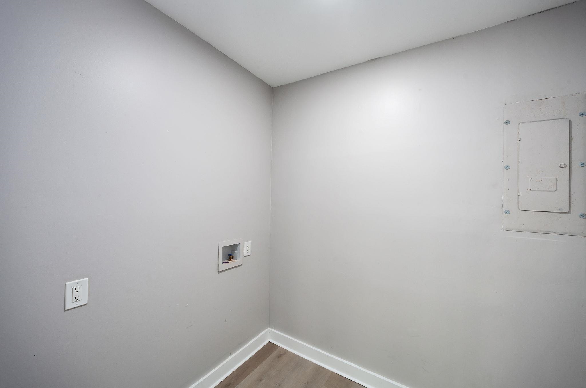 90 Shaw Ln Property Photo 24