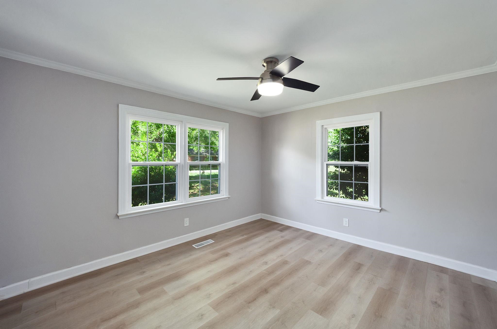 90 Shaw Ln Property Photo 37