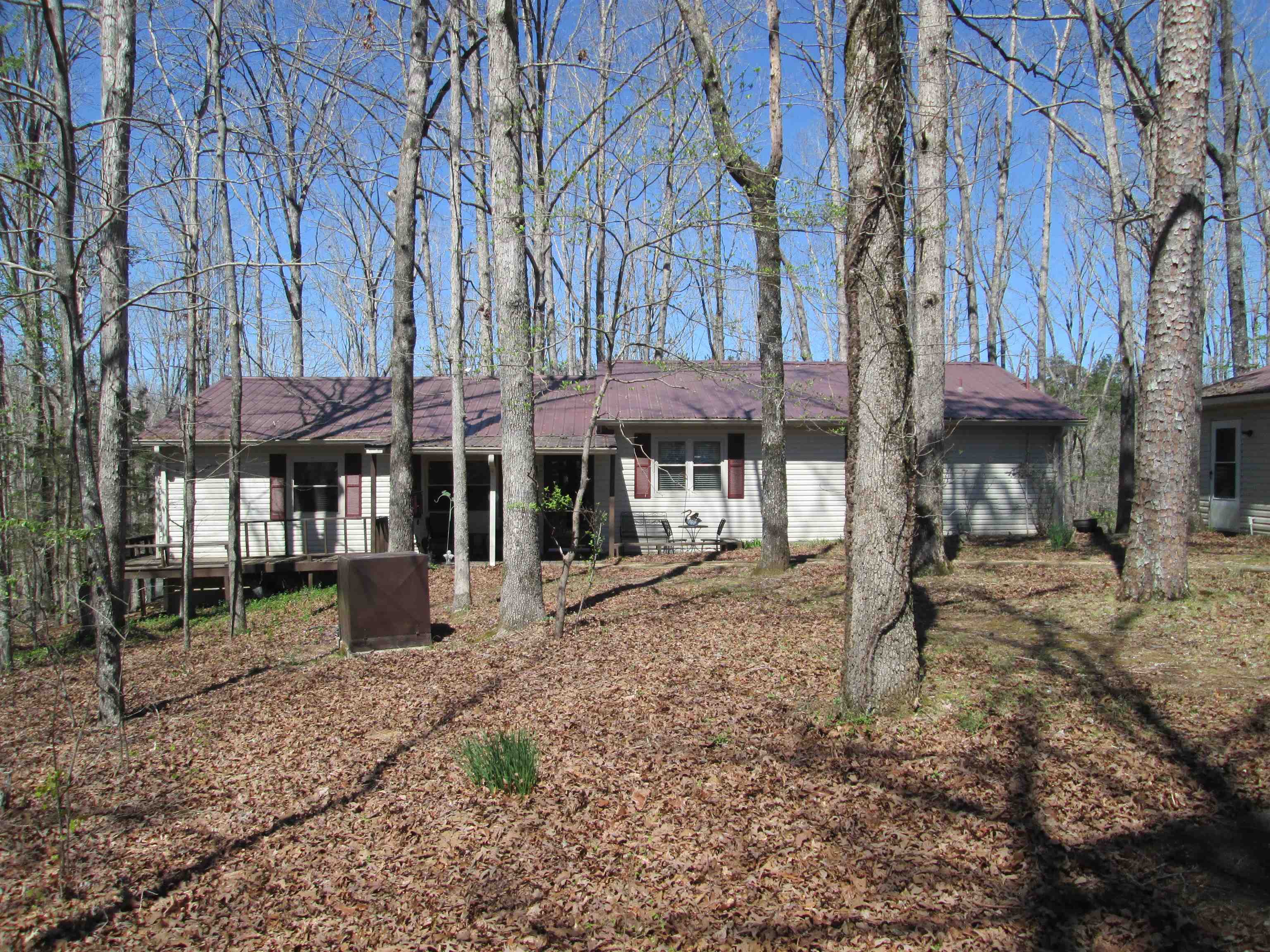 20 Trail Ln Property Photo 2