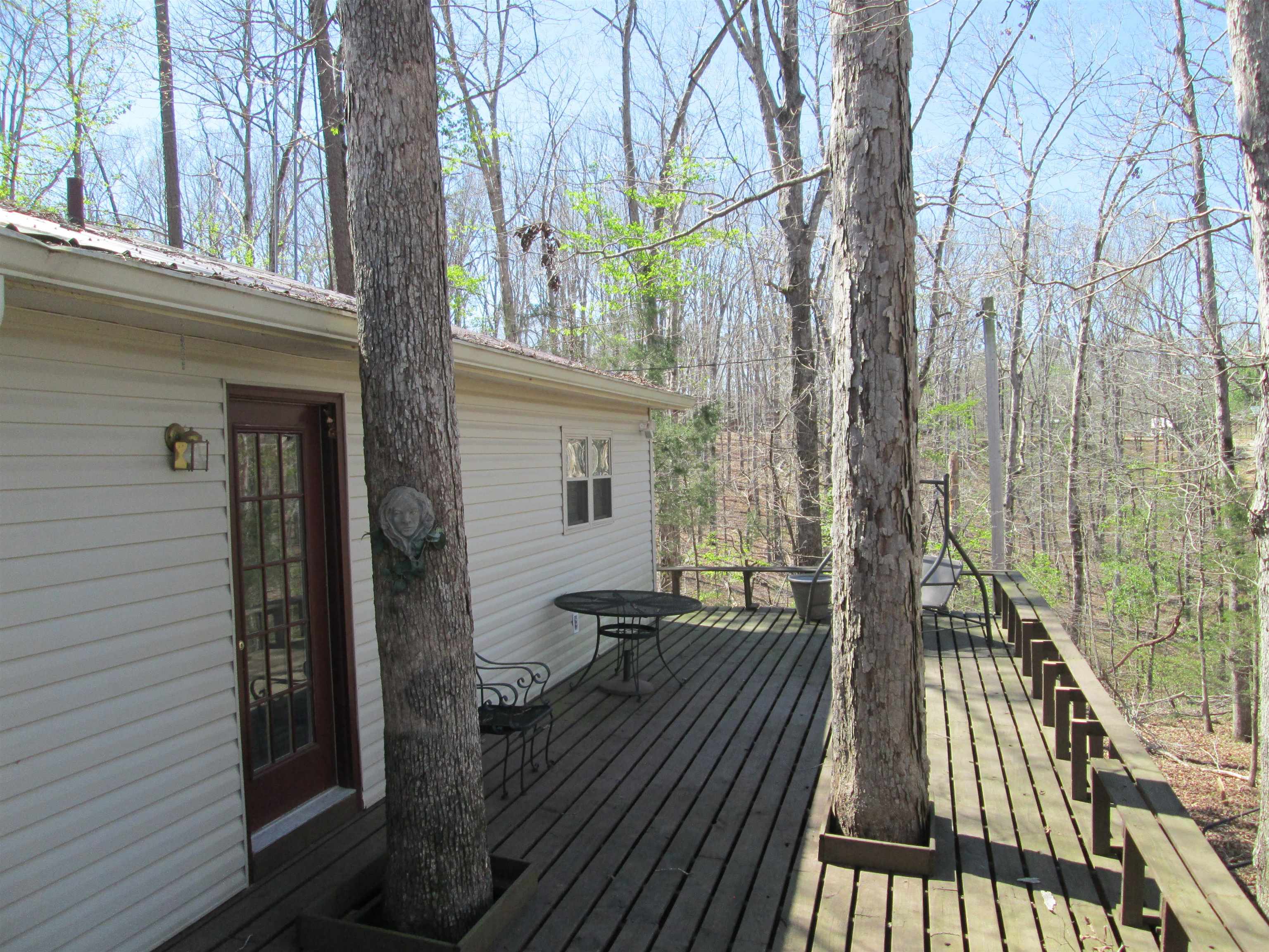 20 Trail Ln Property Photo 9
