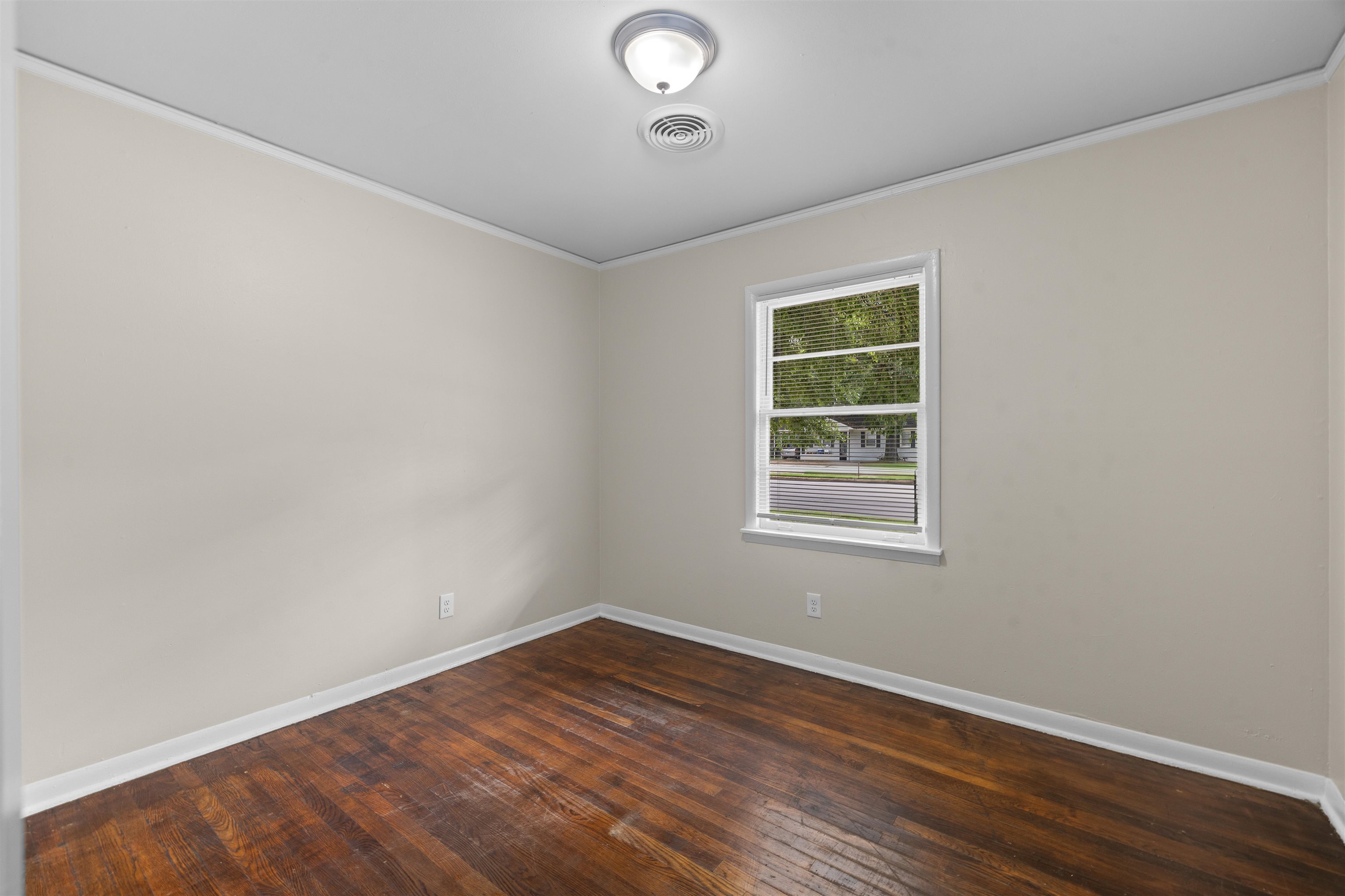 1743 S Perkins Rd Property Photo 11