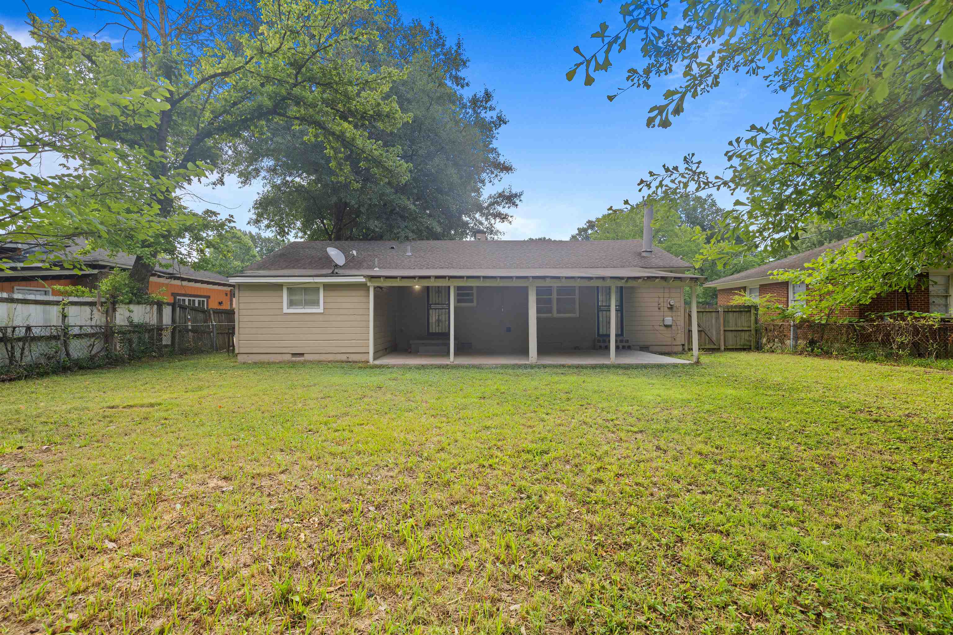 1743 S Perkins Rd Property Photo 16