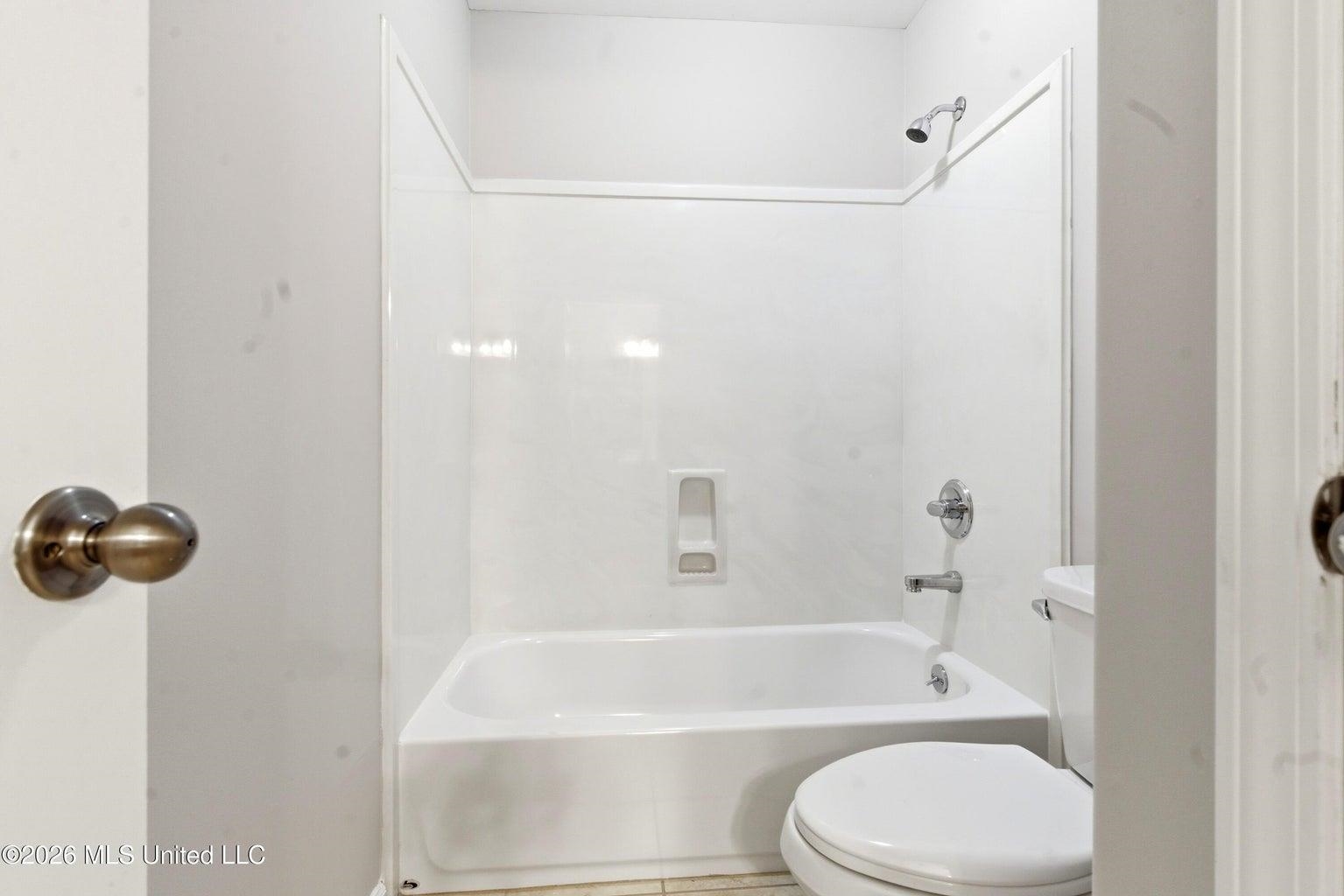 6439 Cody Cv Property Photo 37