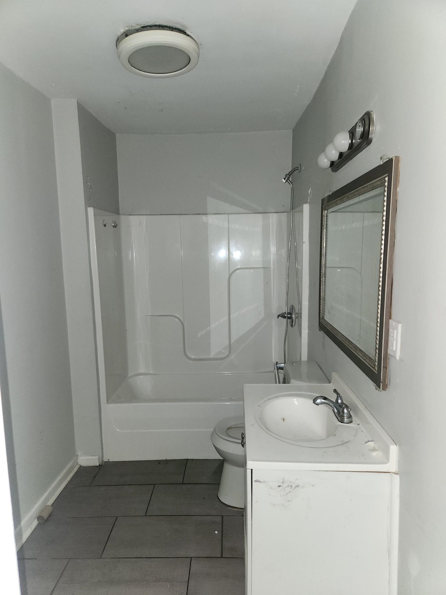 1396 Kimball Ave Property Photo 9