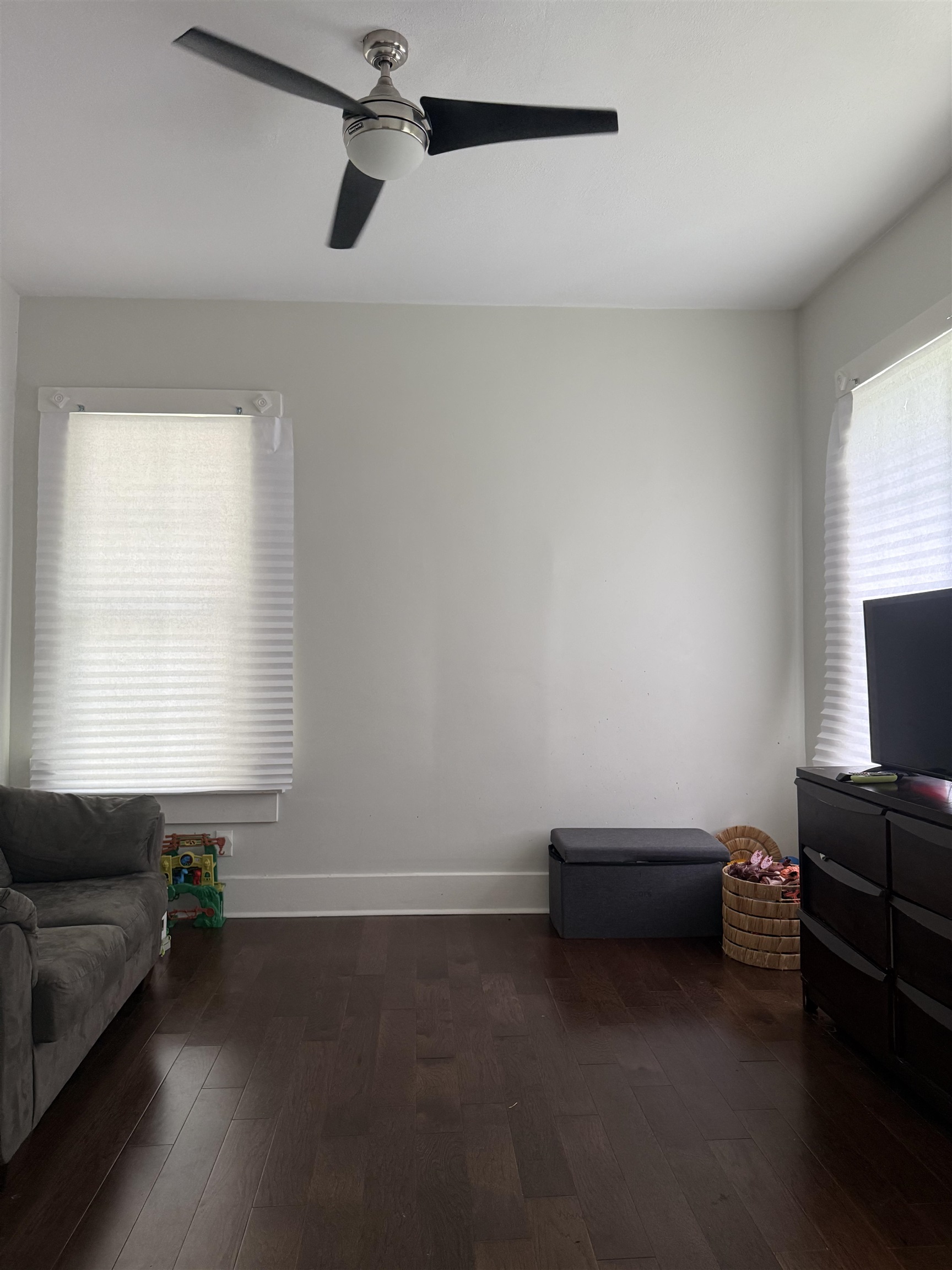 980 Faxon Ave Property Photo 8