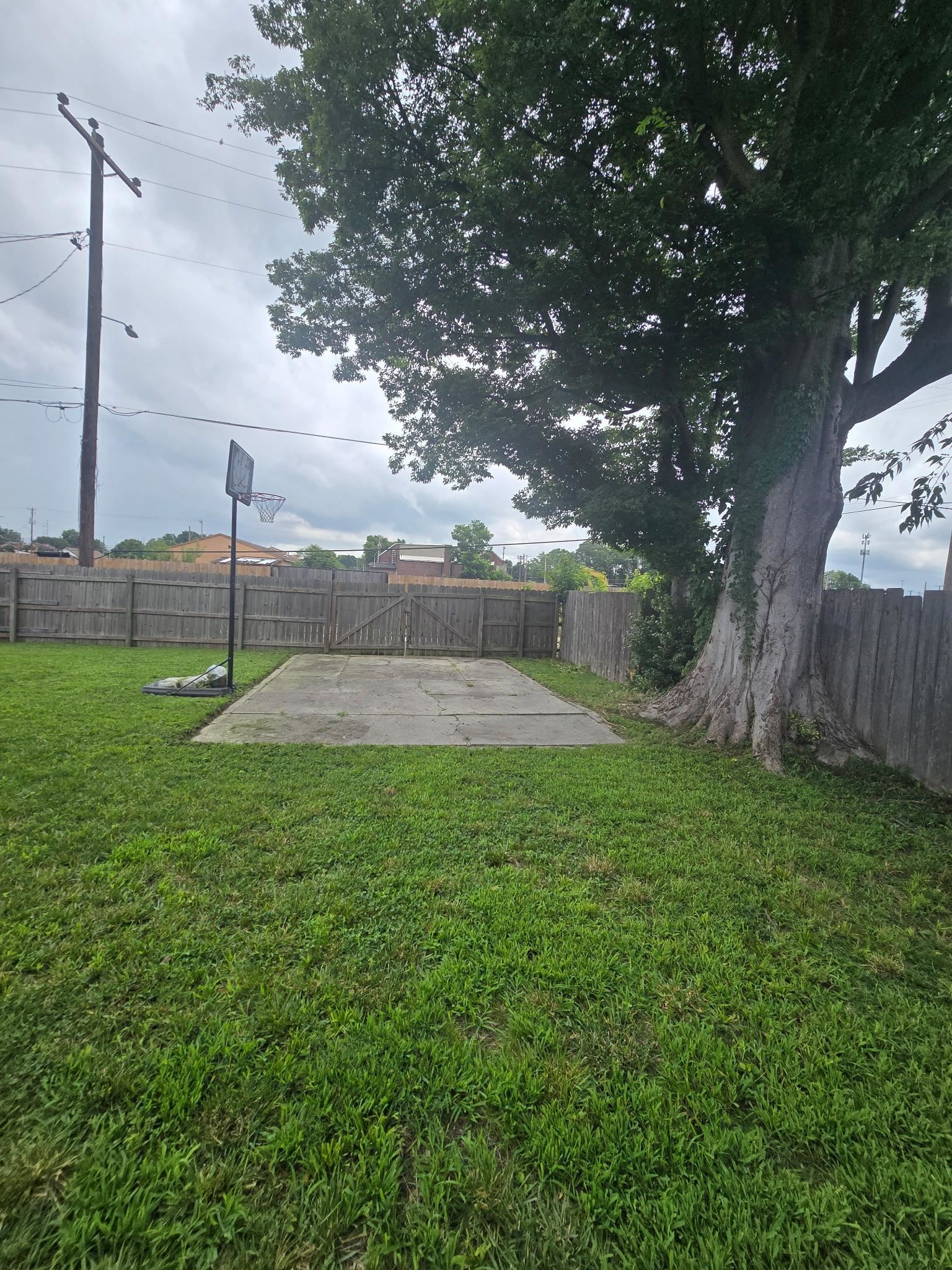 980 Faxon Ave Property Photo 20