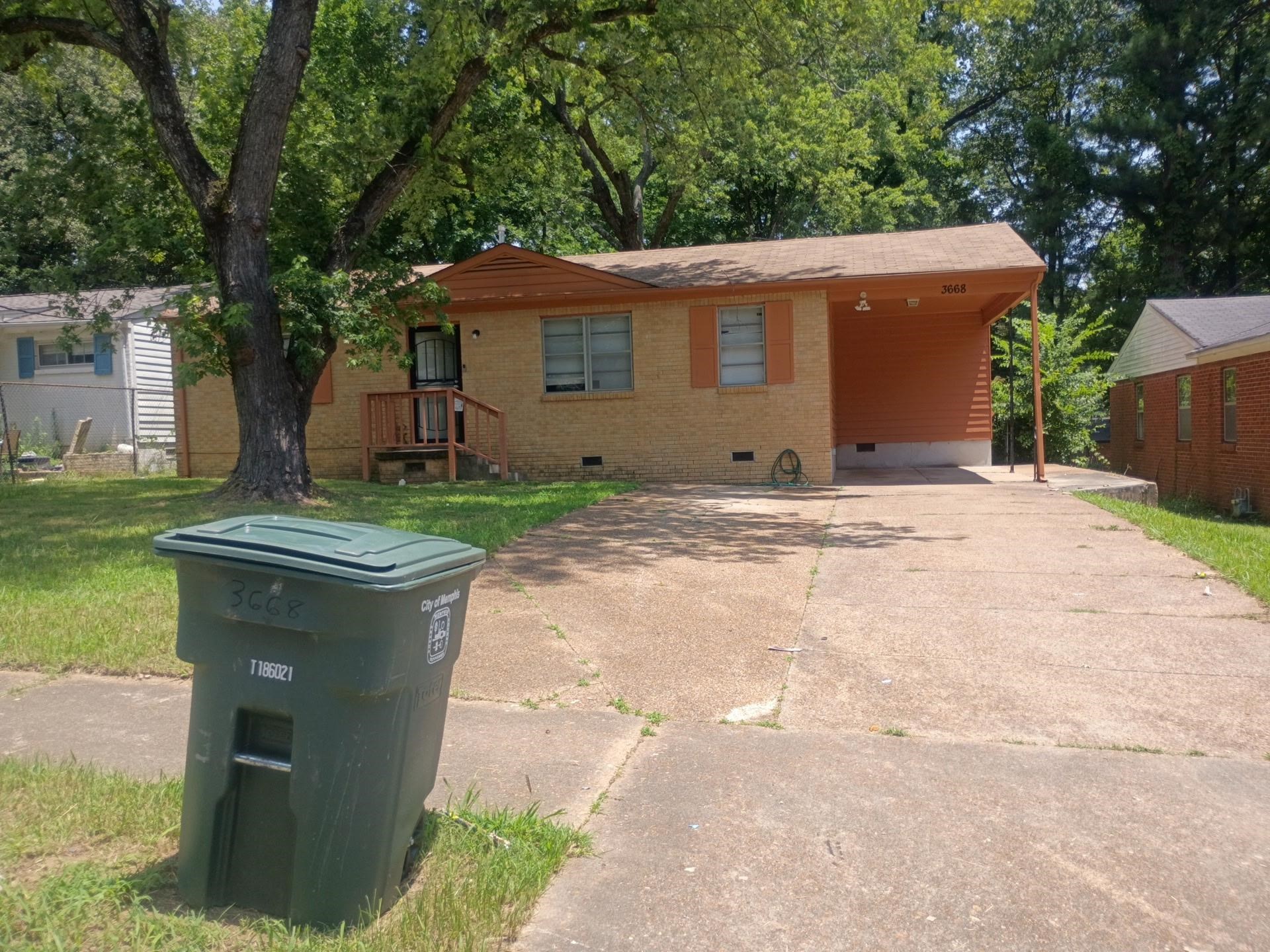 3668 SUZANNE DR Property Photo 1