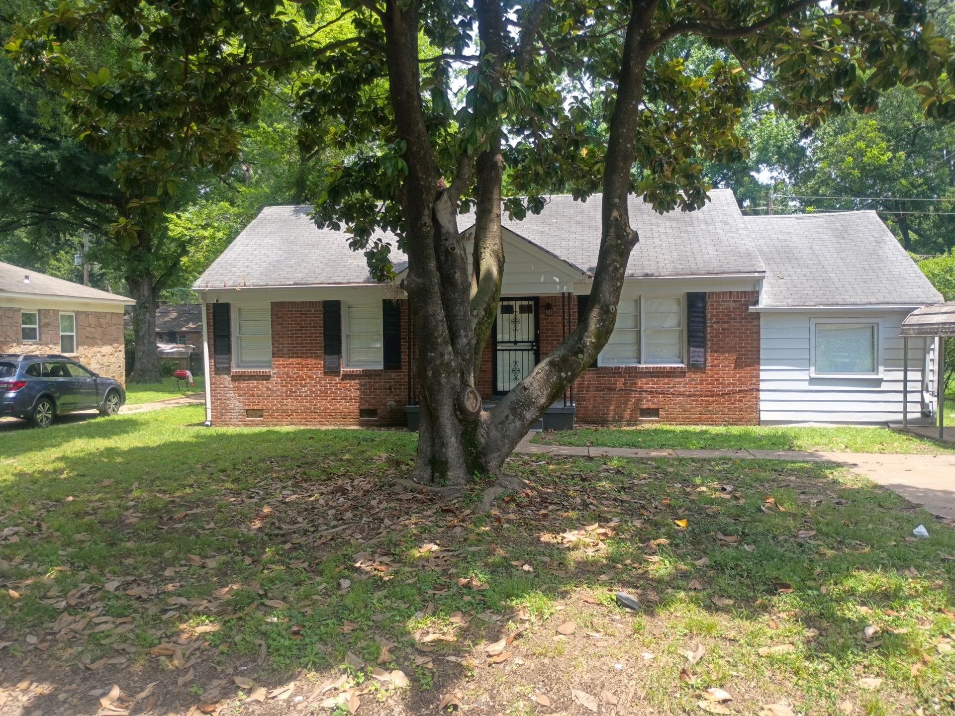 1752 Willow Wood Ave Property Photo 1