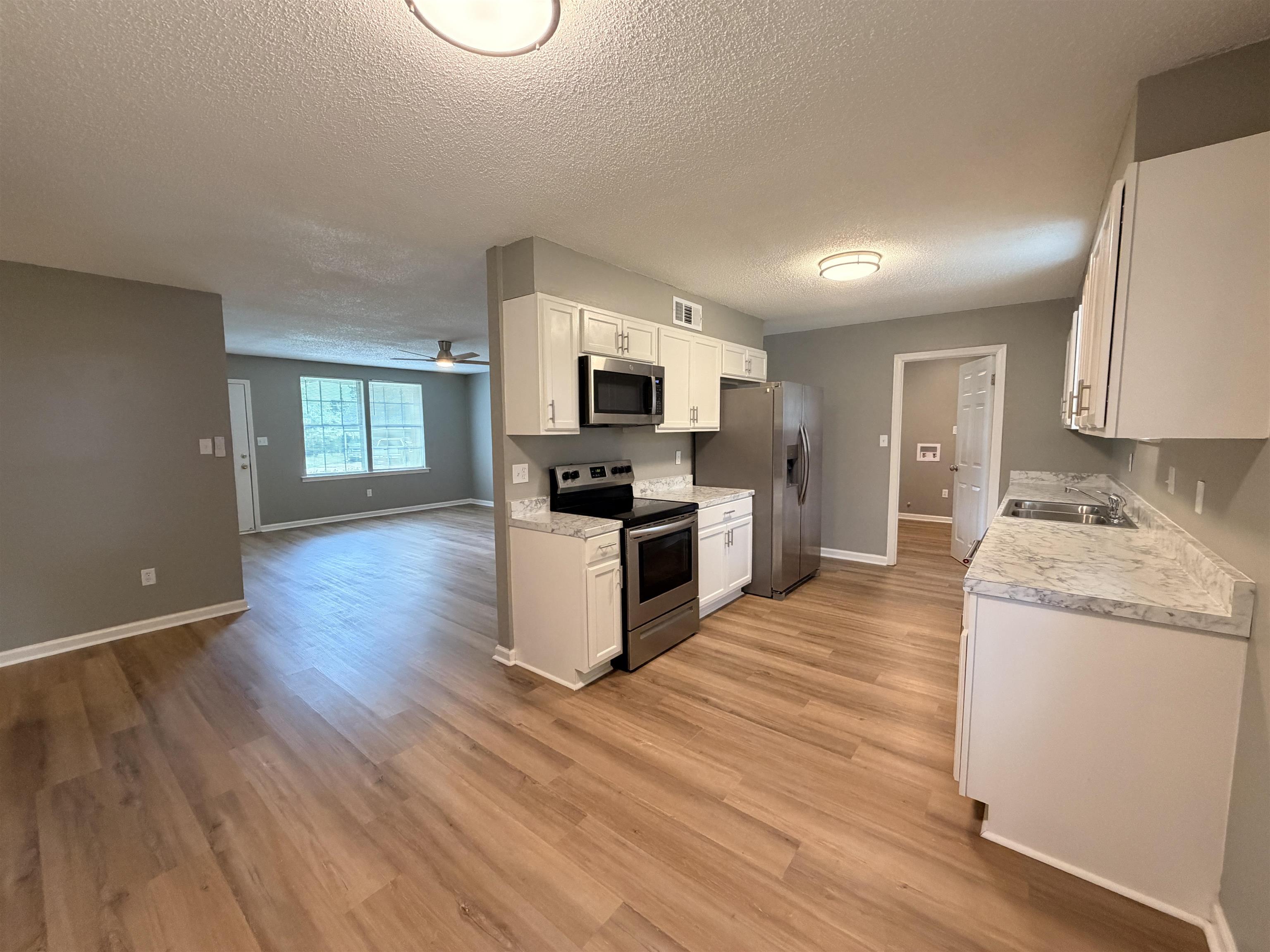 3884 Kerston Dr Property Photo 14