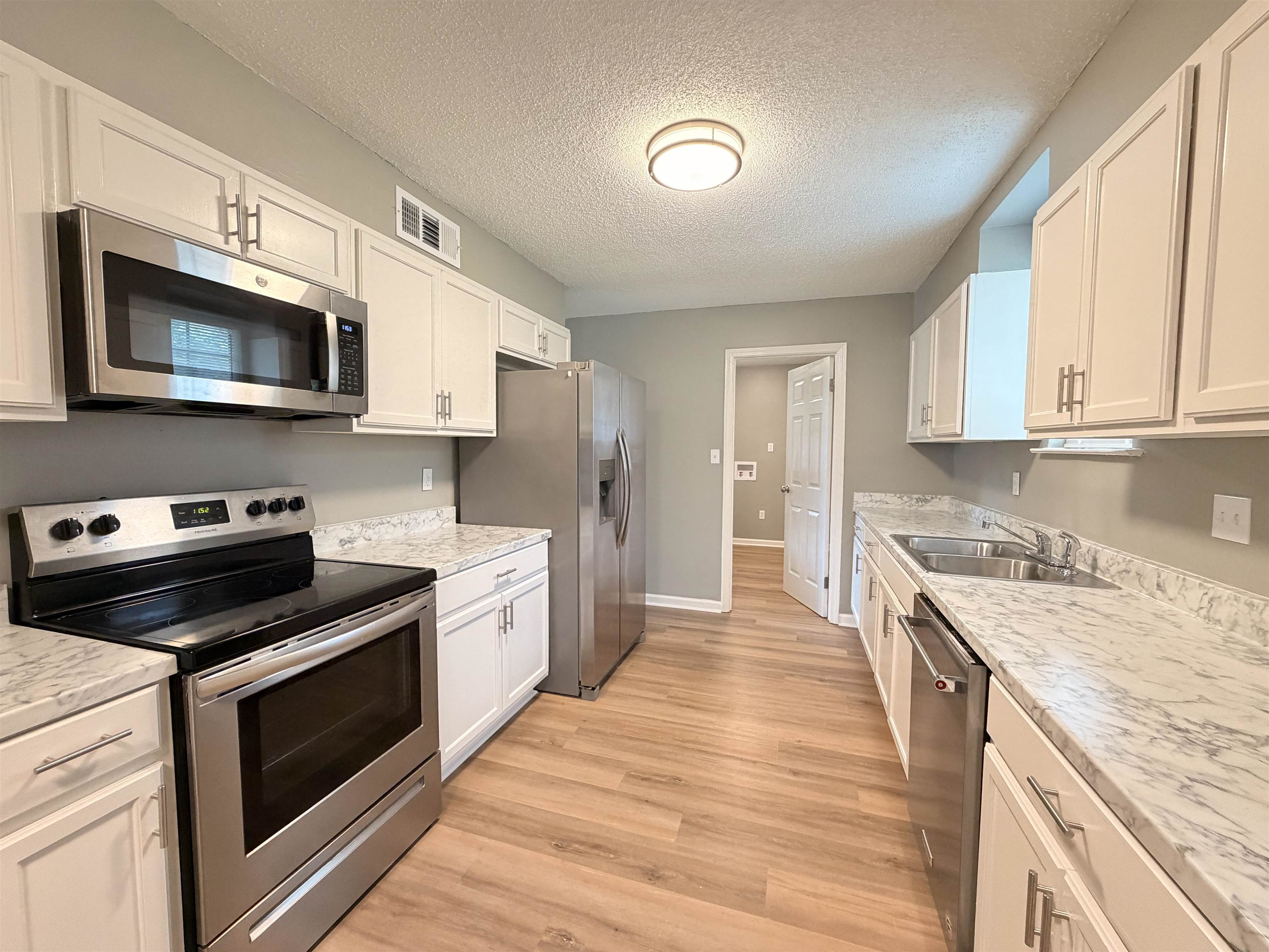 3884 Kerston Dr Property Photo 15