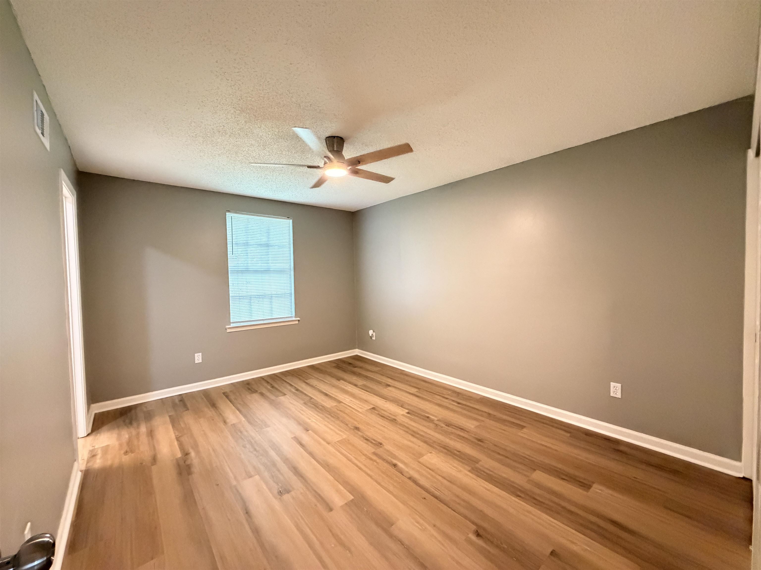 3884 Kerston Dr Property Photo 18