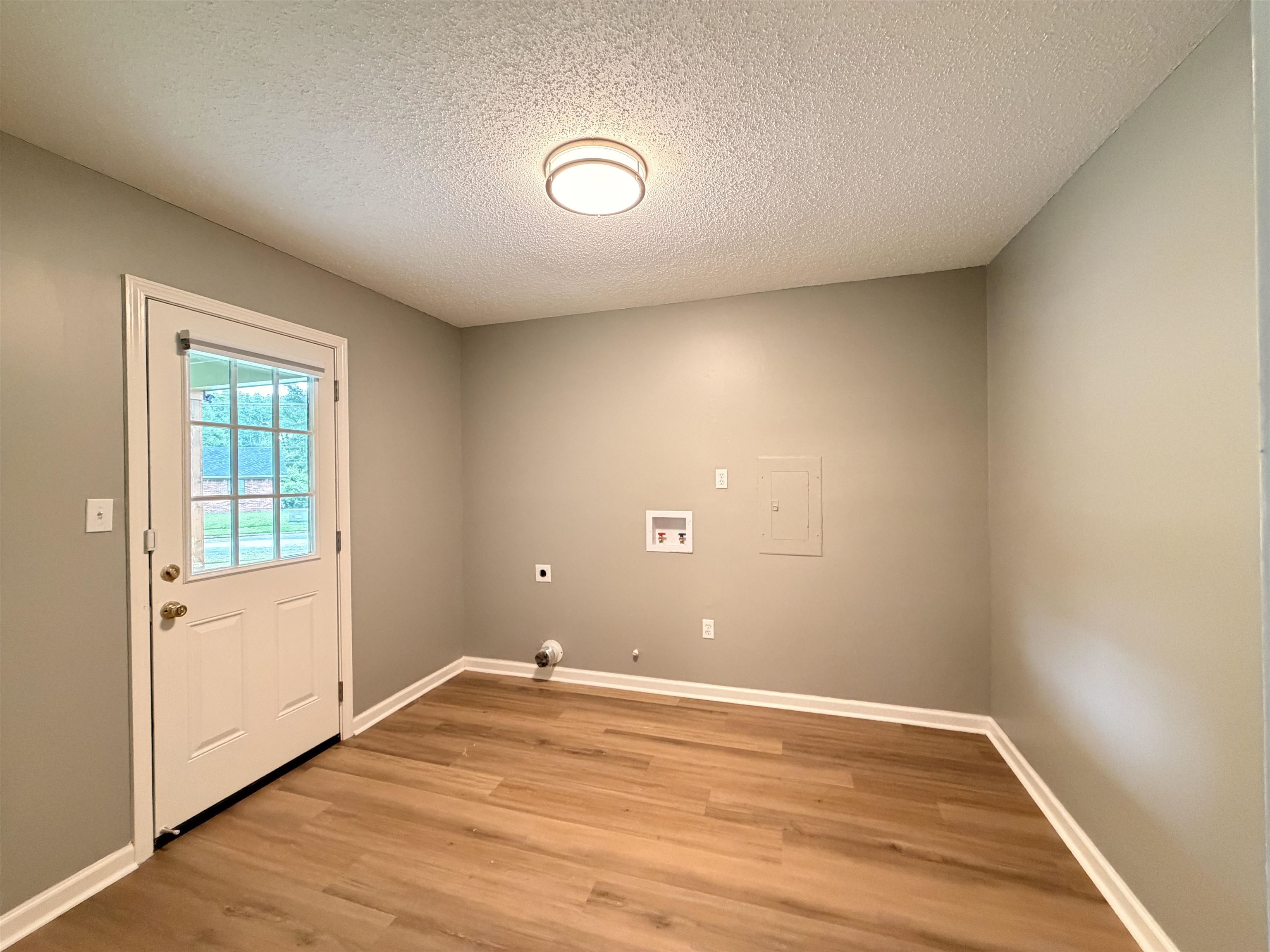 3884 Kerston Dr Property Photo 33