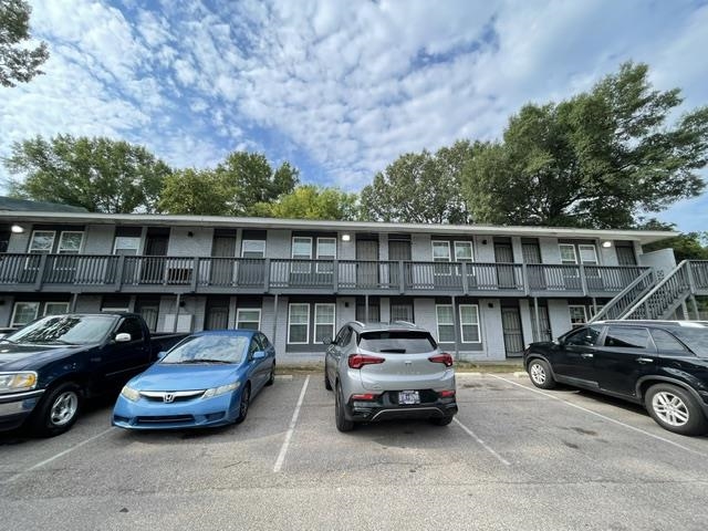 4455 MACON RD 6 Property Photo 1