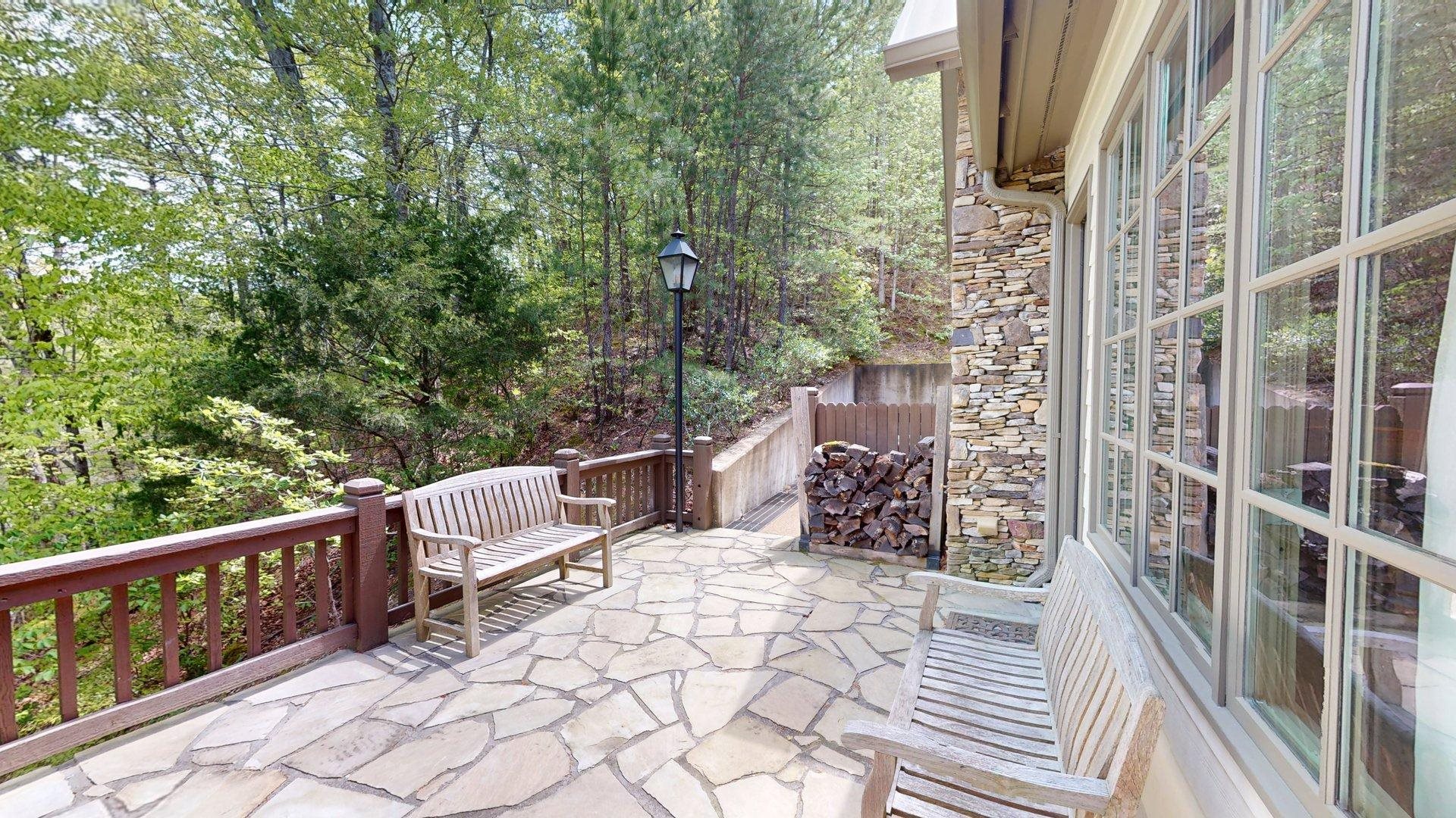 115 Pier Pt Property Photo 13