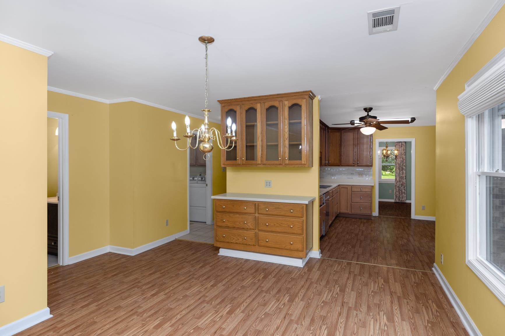504 Roseland Dr Property Photo 9