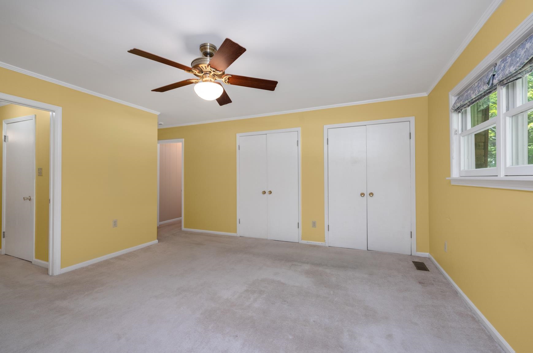 504 Roseland Dr Property Photo 15