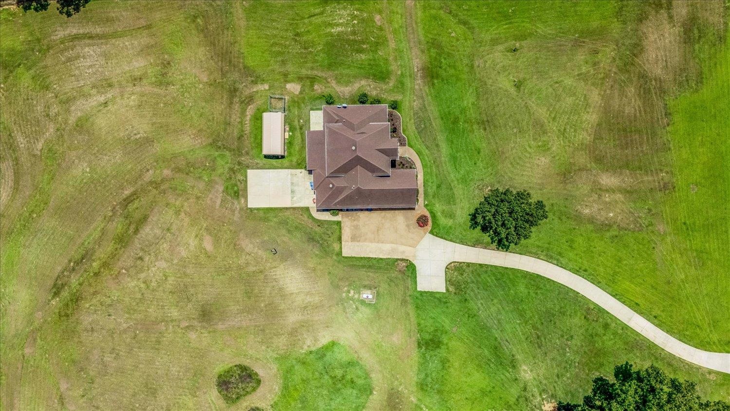 4620 Thompson Ln Property Photo 8