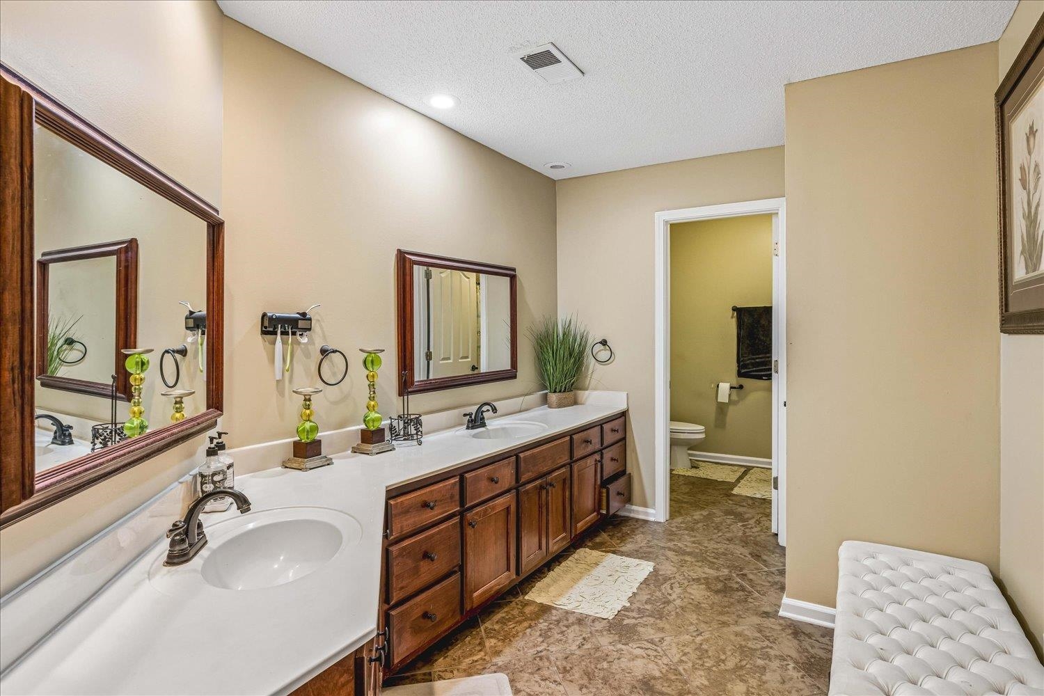 4620 Thompson Ln Property Photo 31