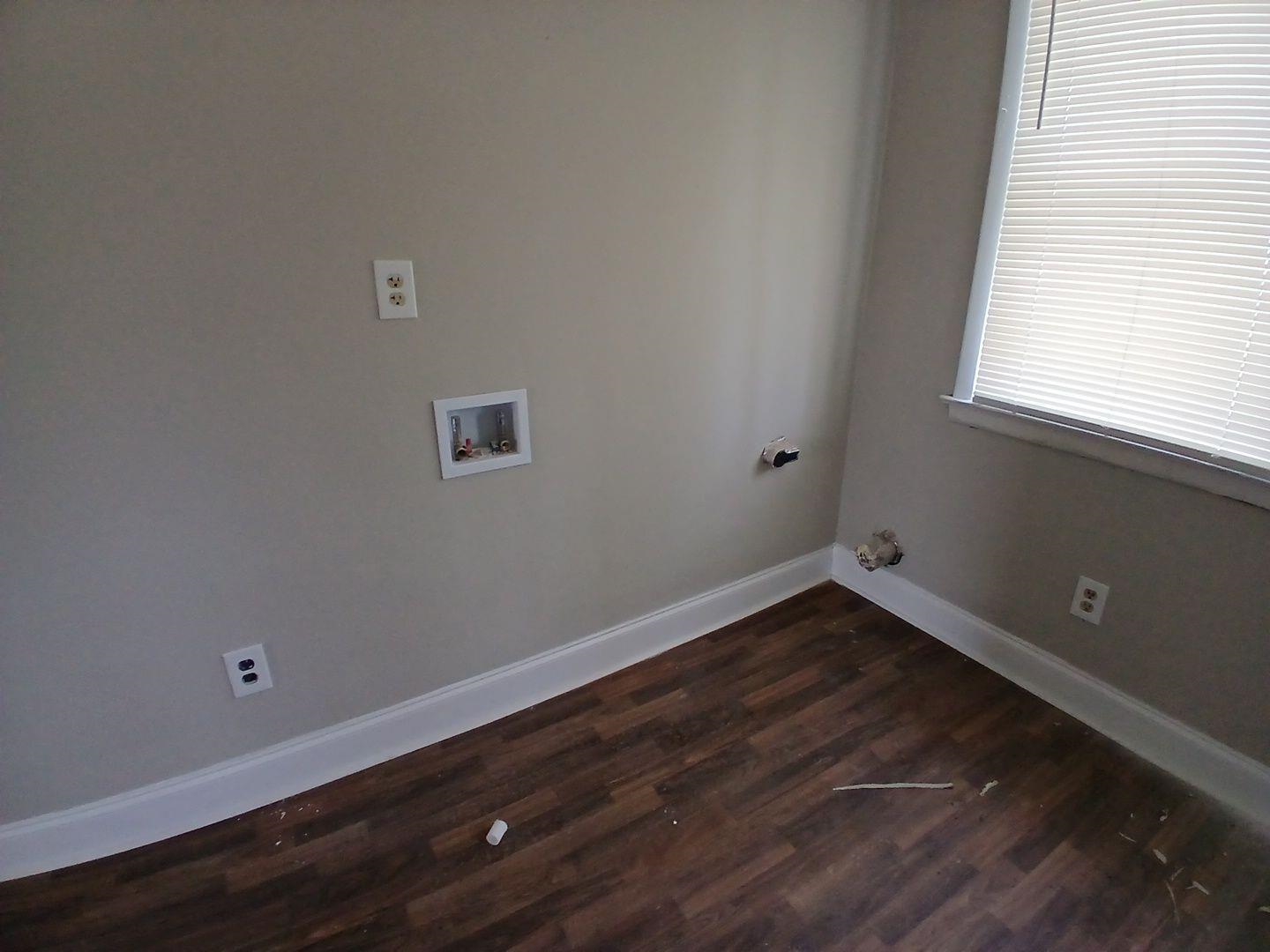 1752 Eldridge Ave Property Photo 13