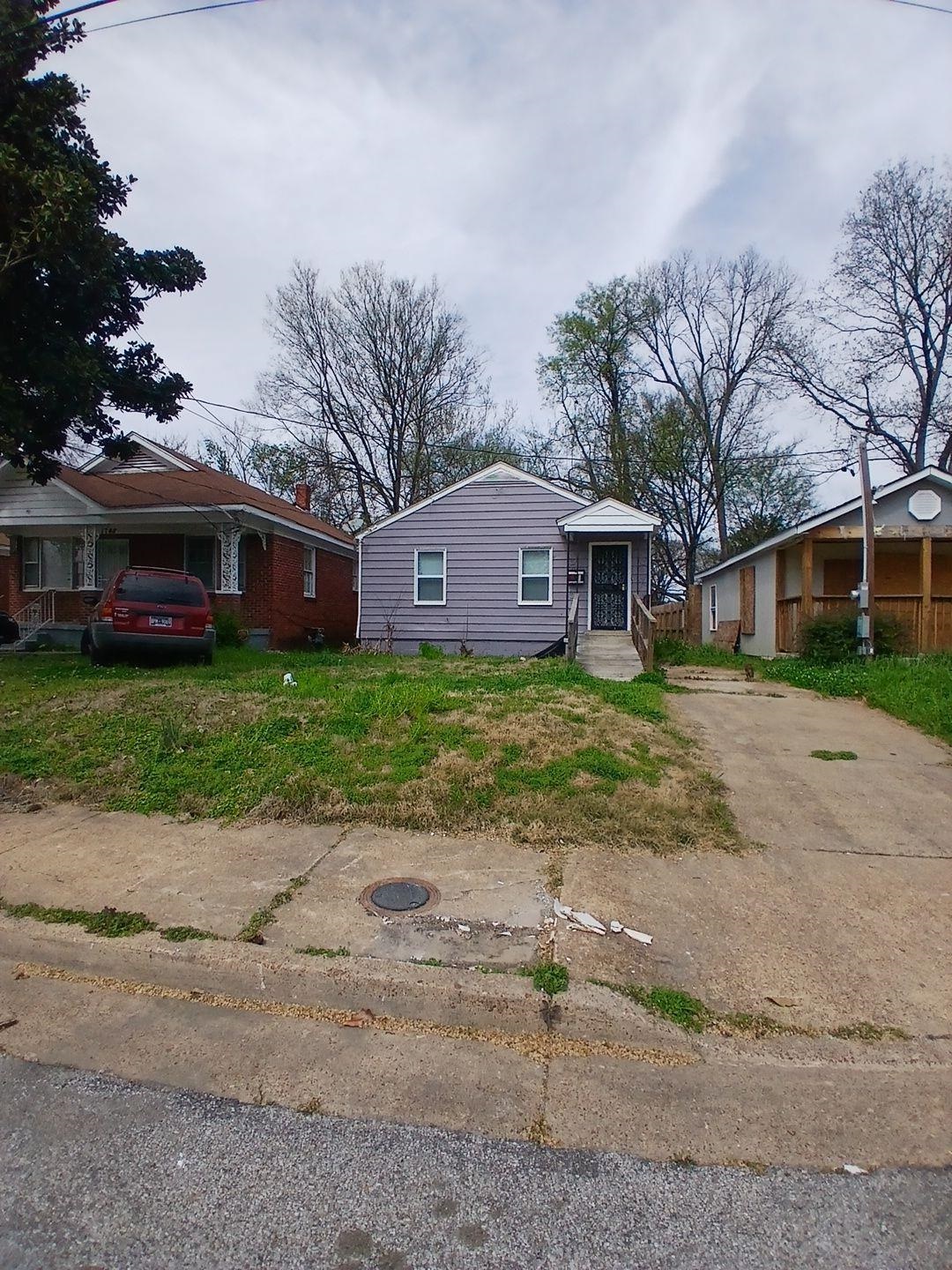 1752 Eldridge Ave Property Photo 15