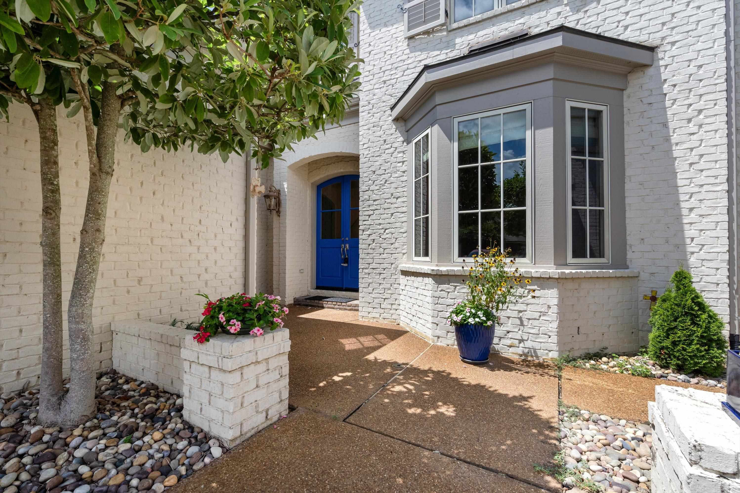 2060 N Arden Landing Cv Property Photo 4