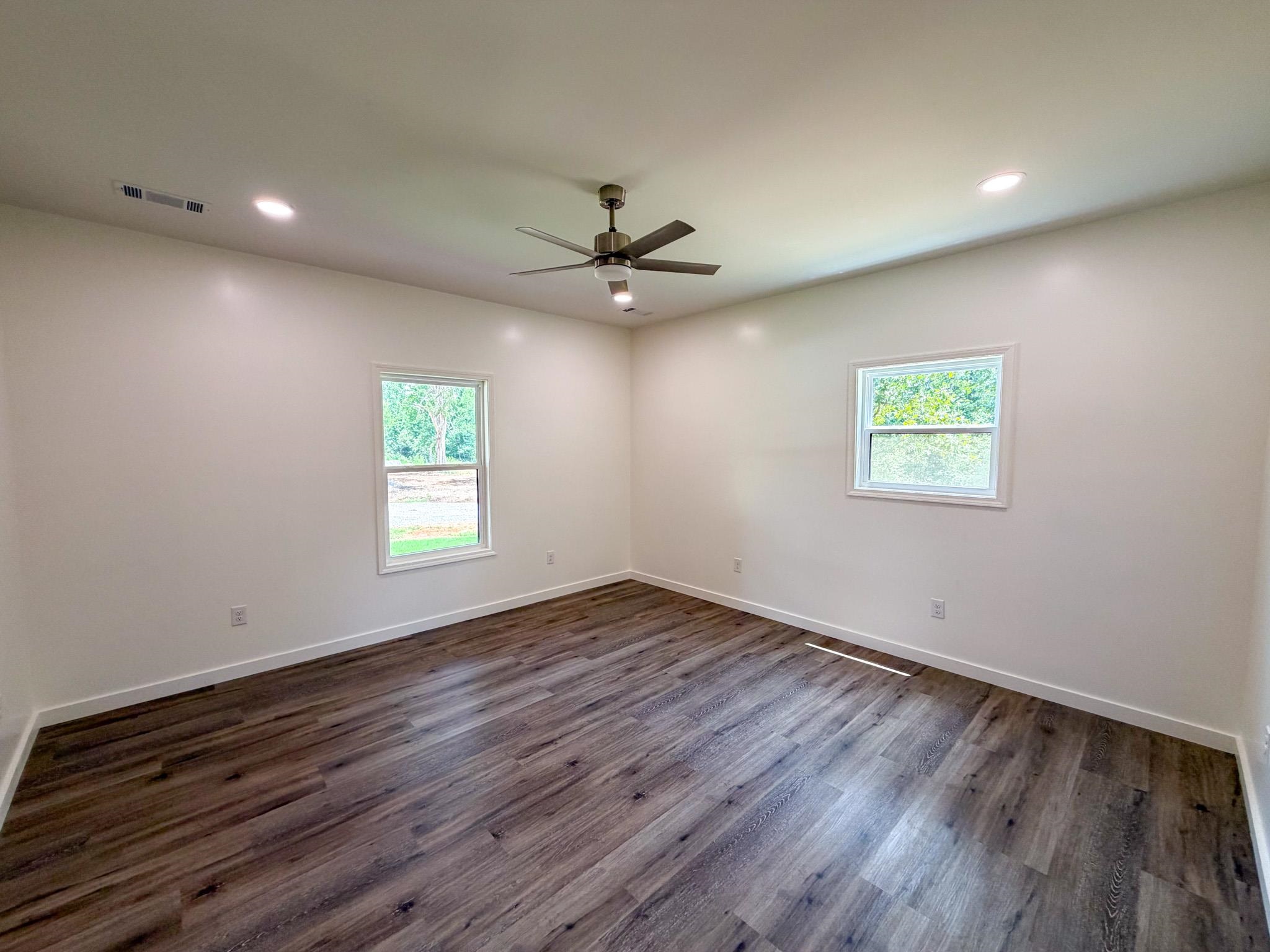 146 Cedar Rdg Property Photo 7