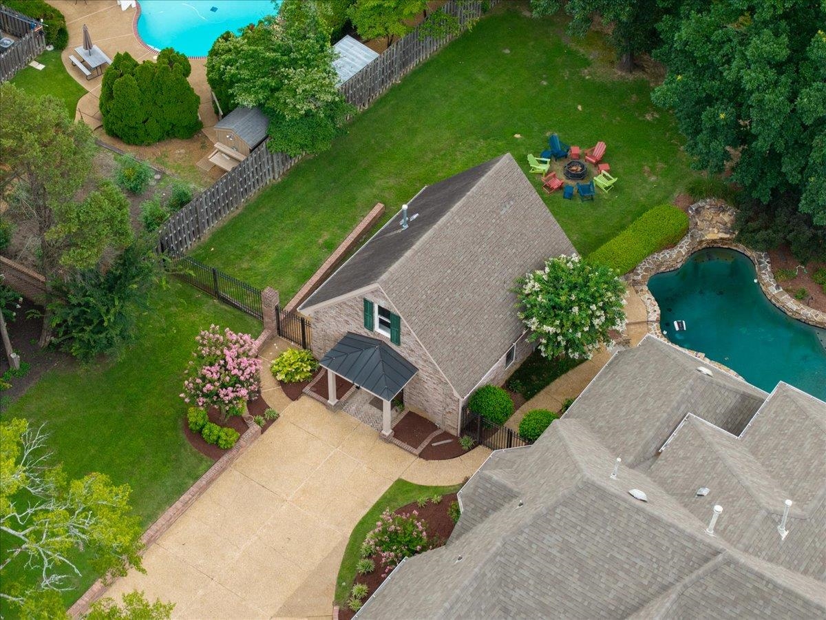 7800 Chapel Ridge Dr Property Photo 33