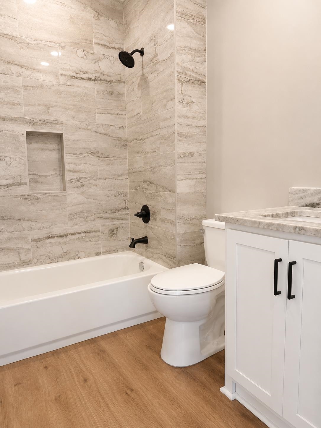 477 Abbey Rd B Property Photo 9