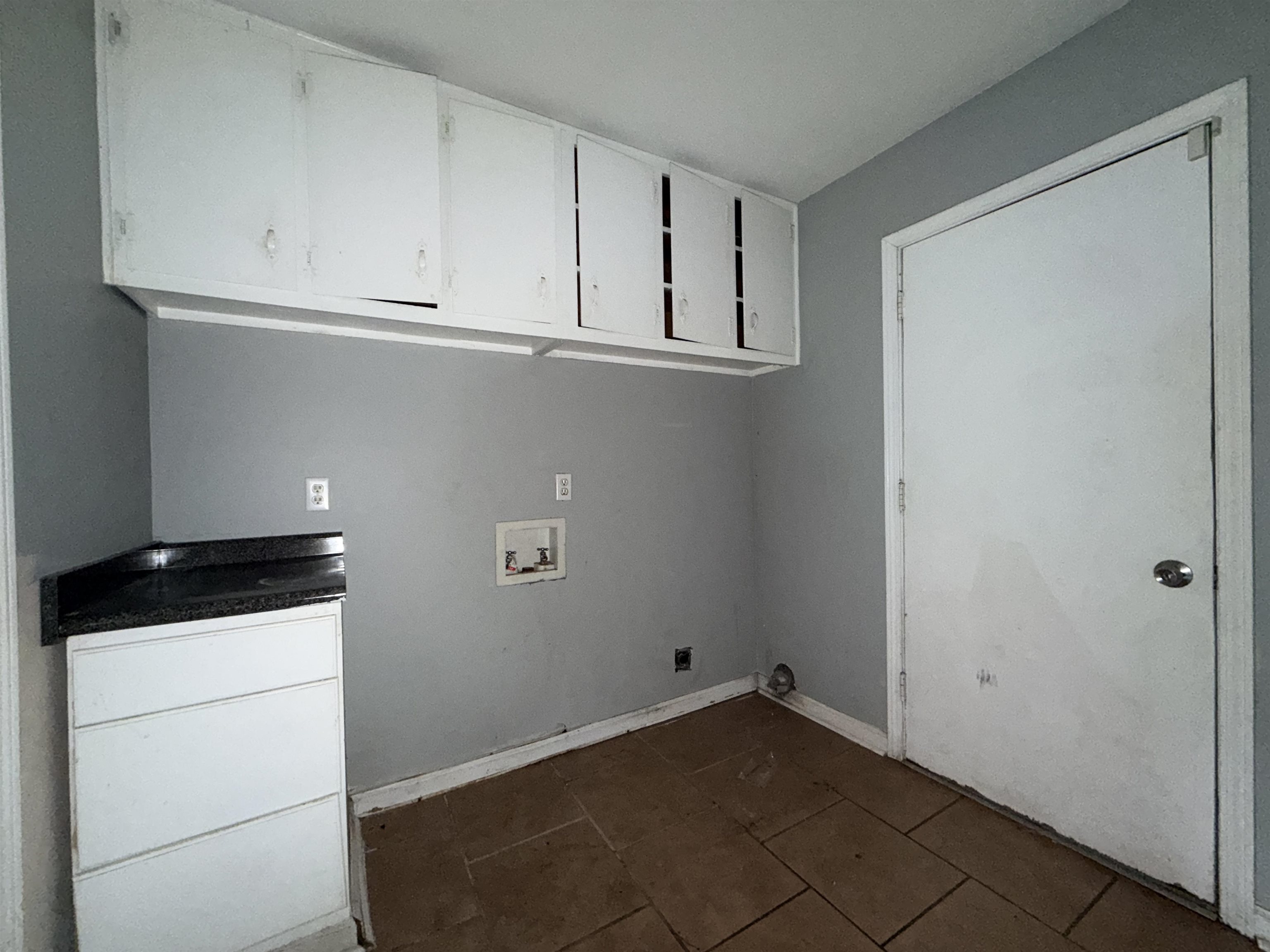 3215 Queensgate Ave Property Photo 4
