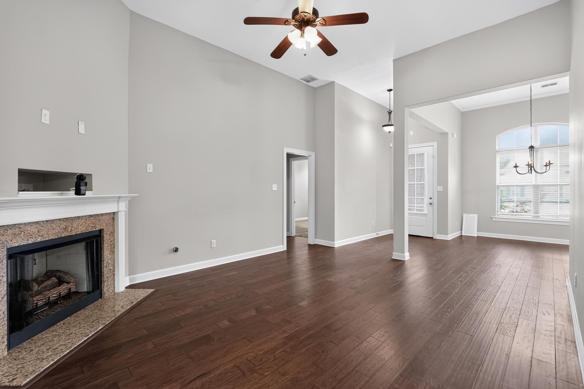 7931 Country Lake Dr Property Photo 26