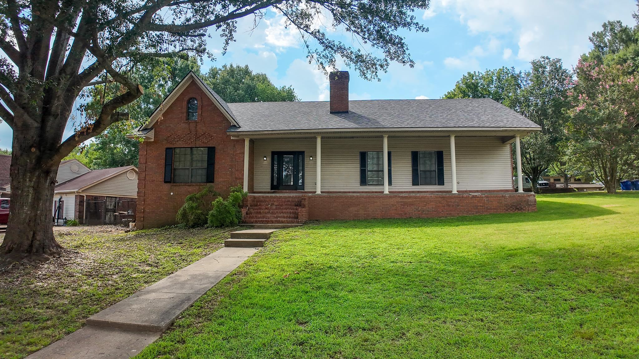 7260 Holly Grove Dr Property Photo 2