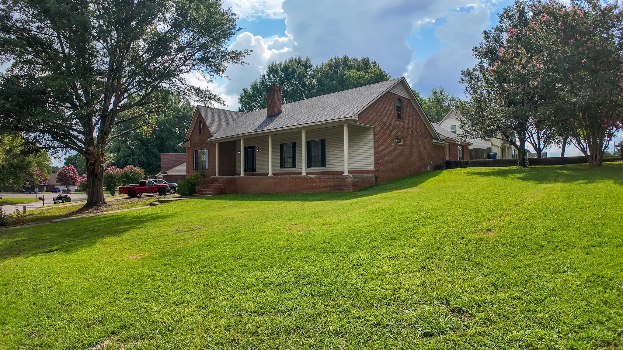 7260 Holly Grove Dr Property Photo 3