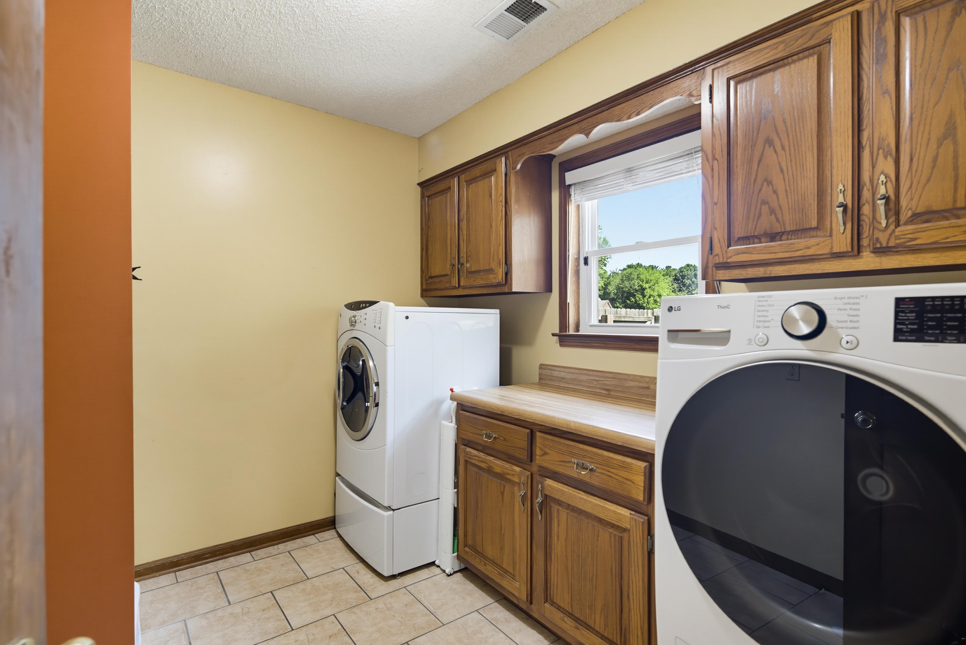 8974 Gandy Cv Property Photo 16