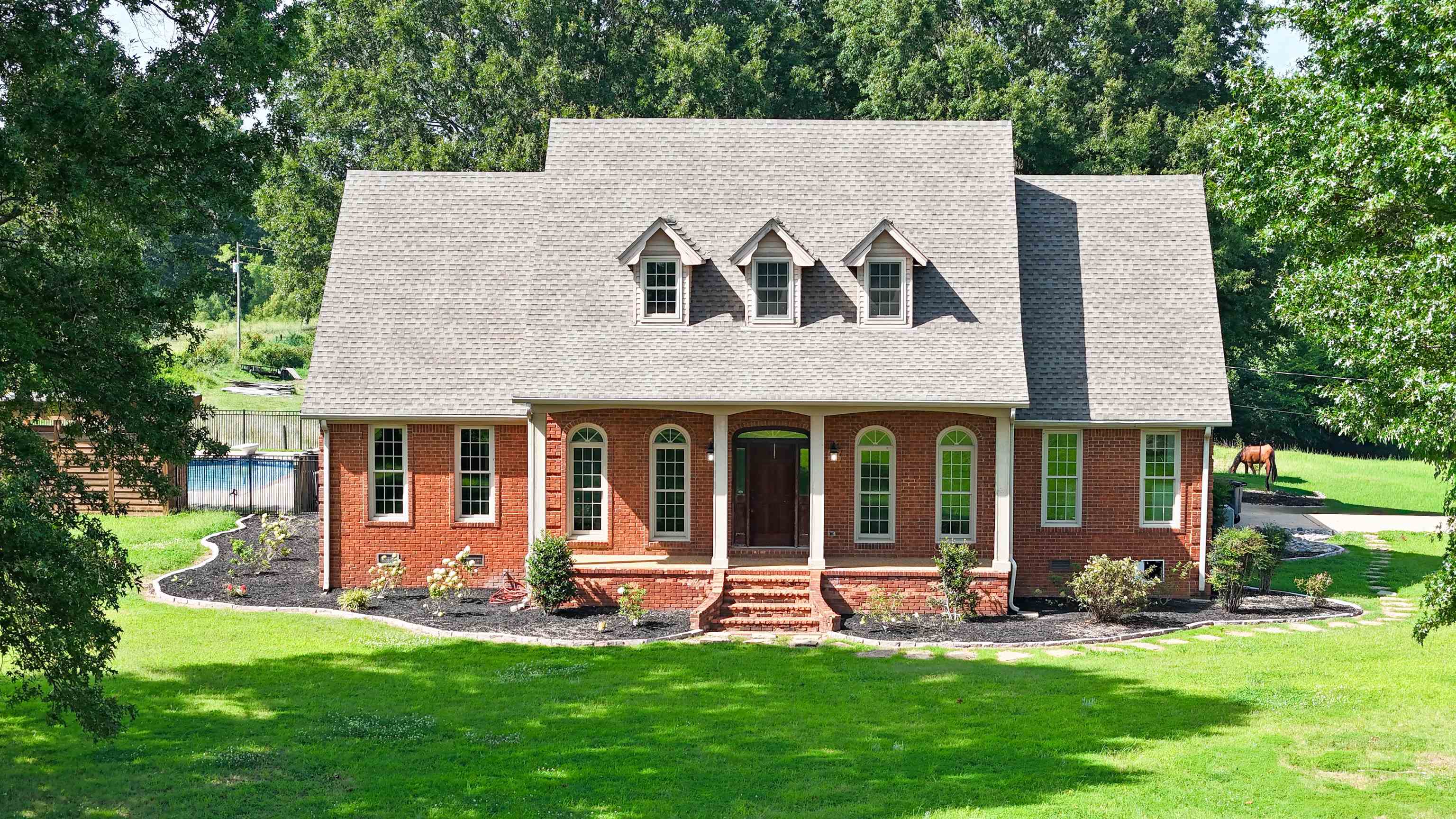 1750 Mill Creek Rd Property Photo 3