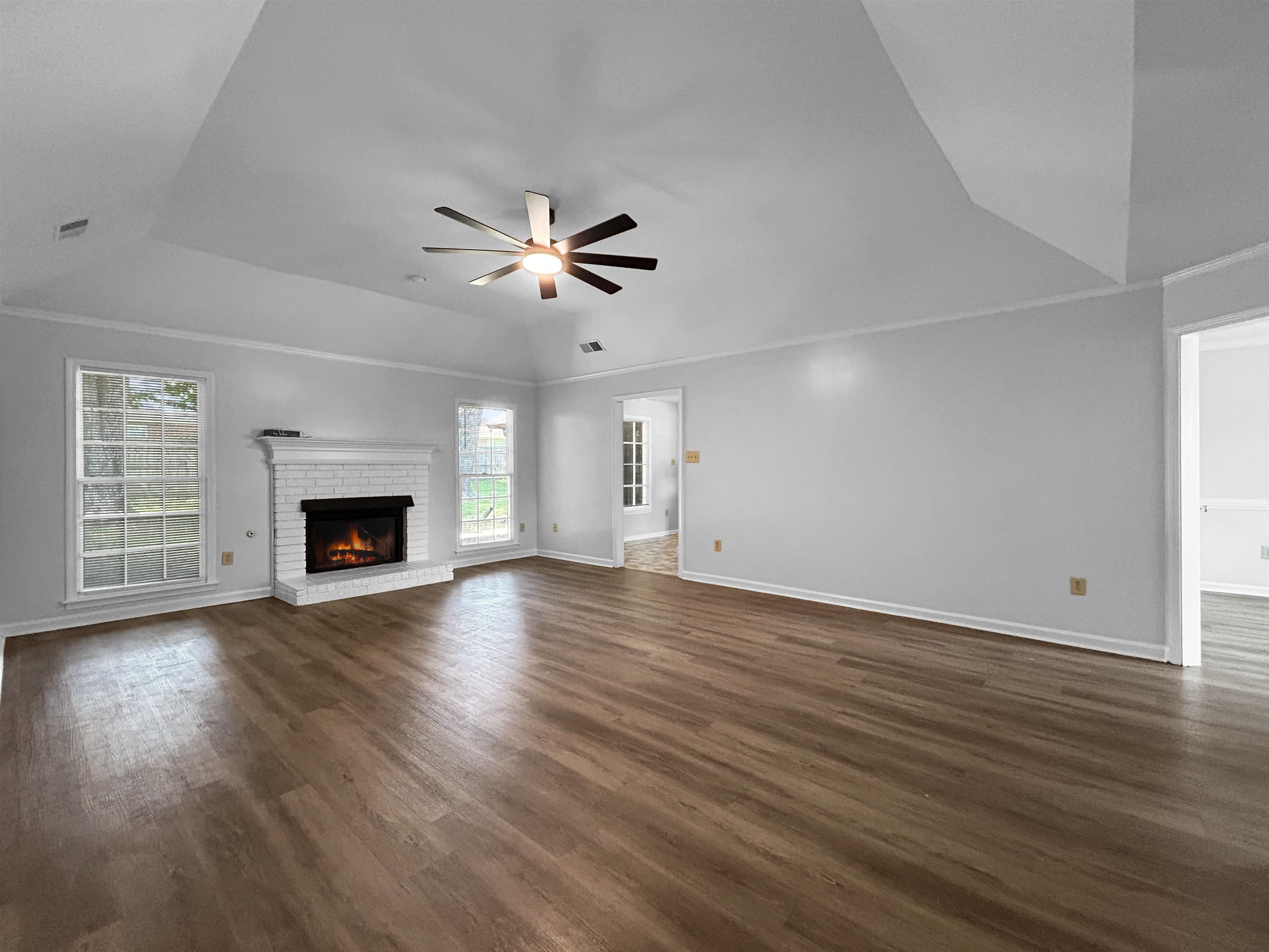 2733 Twisted Oak Cv N Property Photo 3