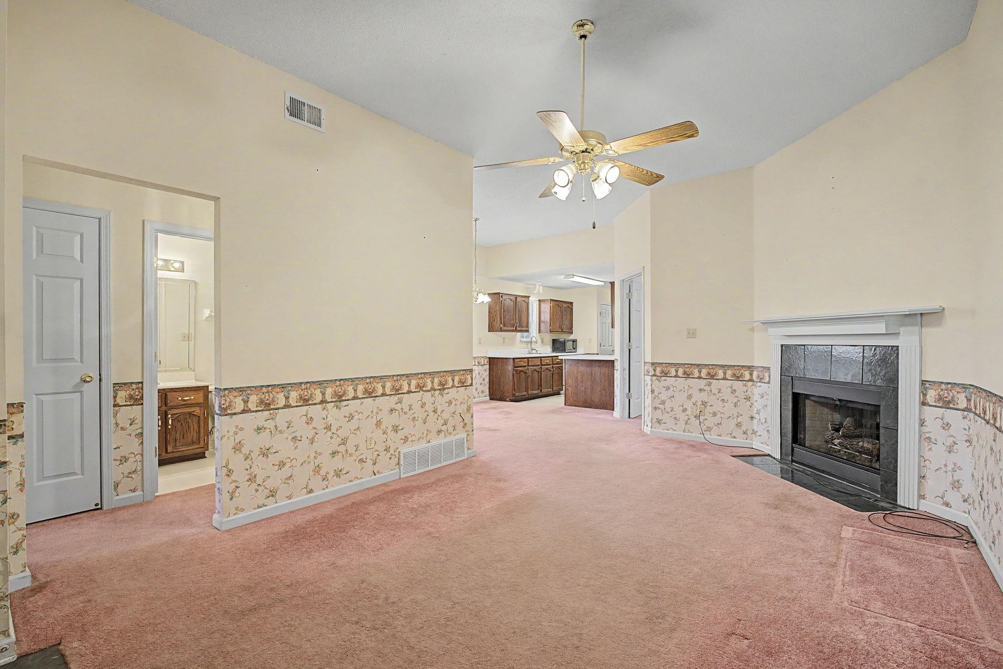 5442 Kayla Dr Property Photo 5