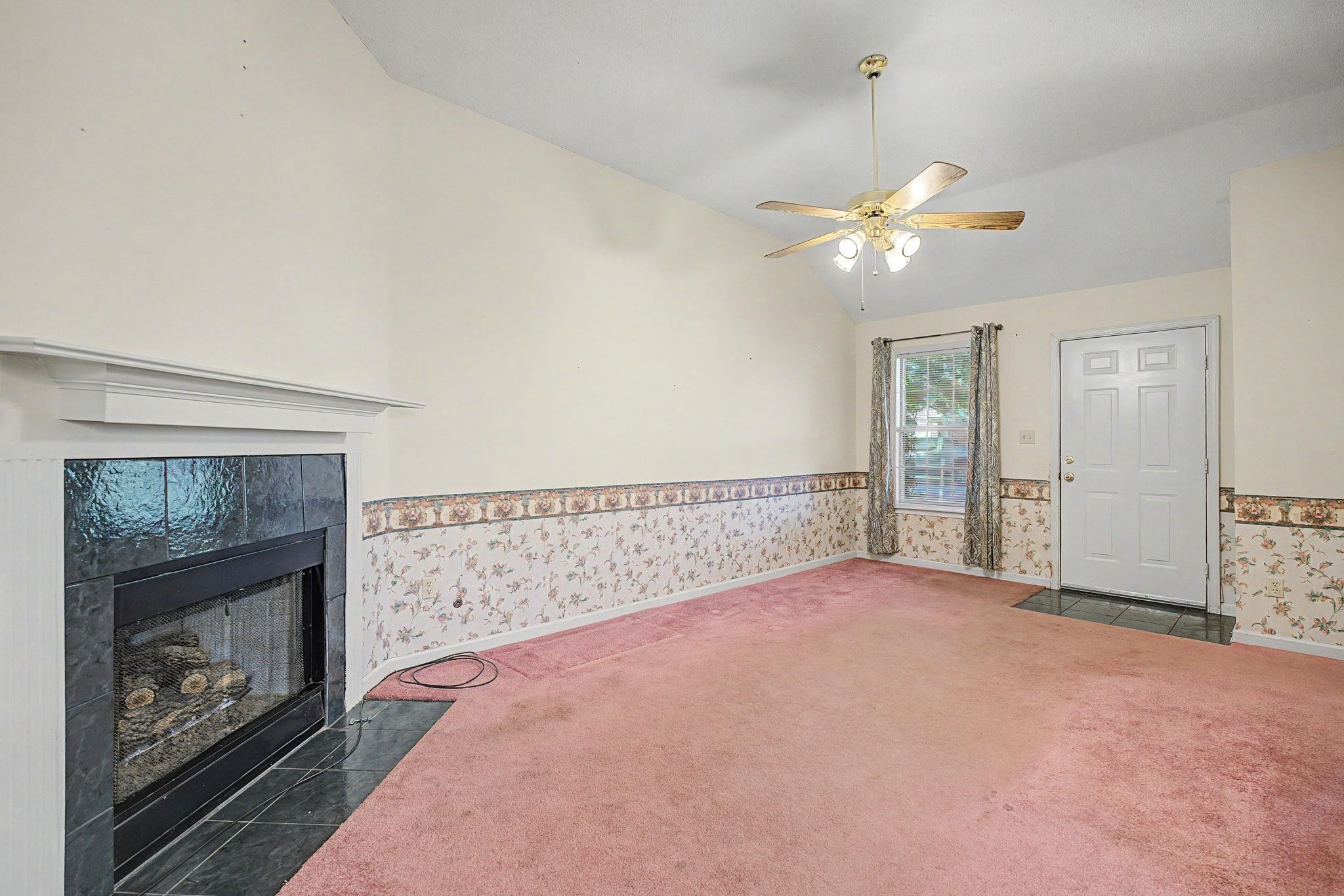 5442 Kayla Dr Property Photo 6