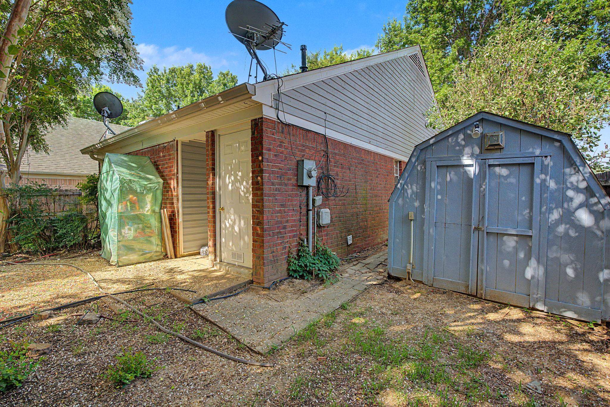 5442 Kayla Dr Property Photo 18