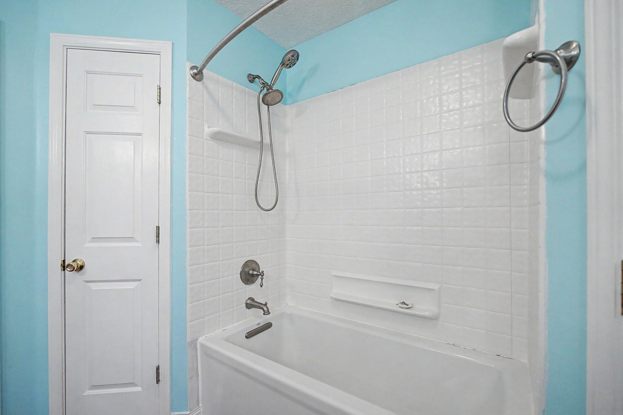 5442 Kayla Dr Property Photo 22