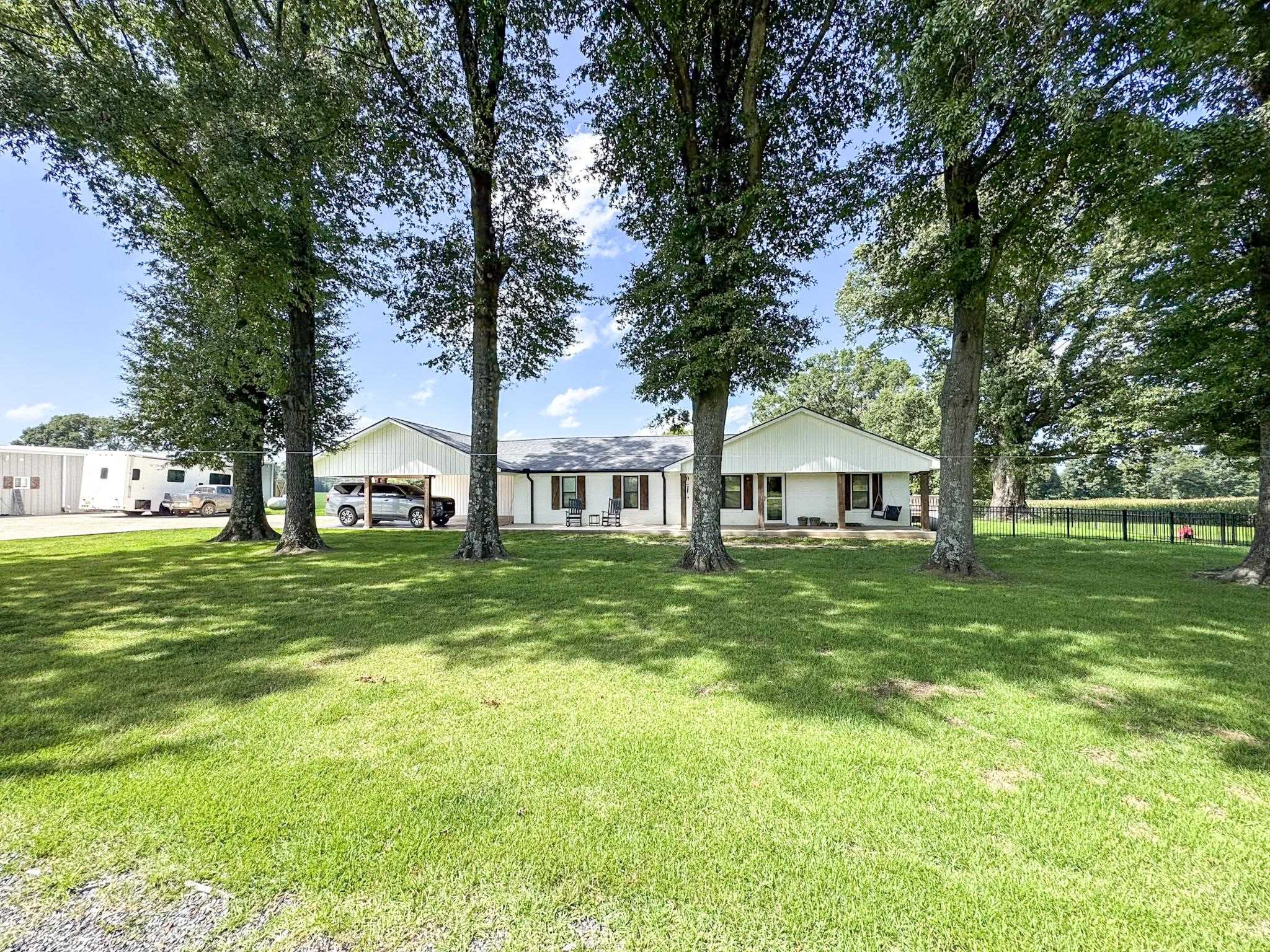 948 George Weakley Rd Property Photo 1