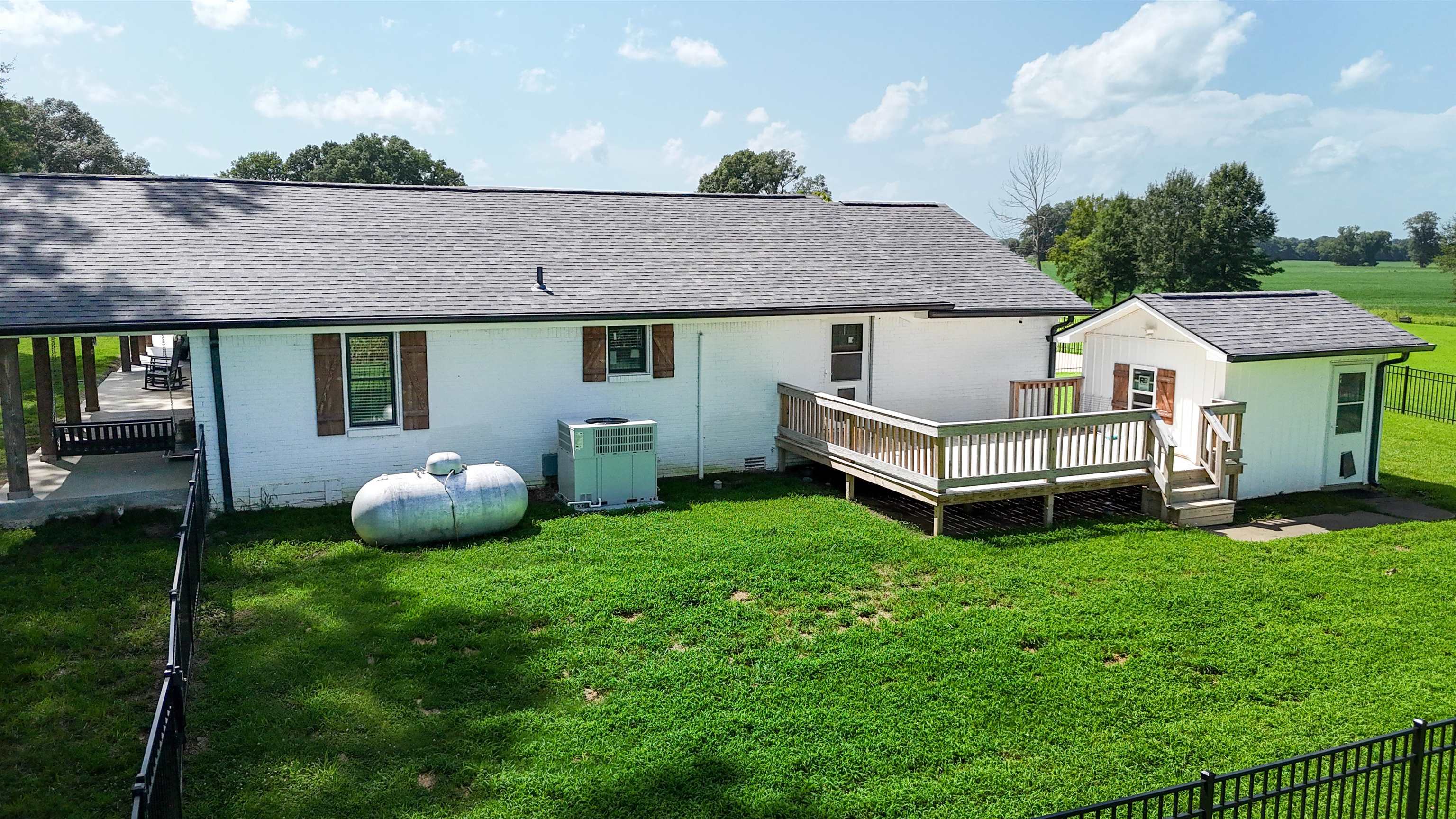 948 George Weakley Rd Property Photo 6