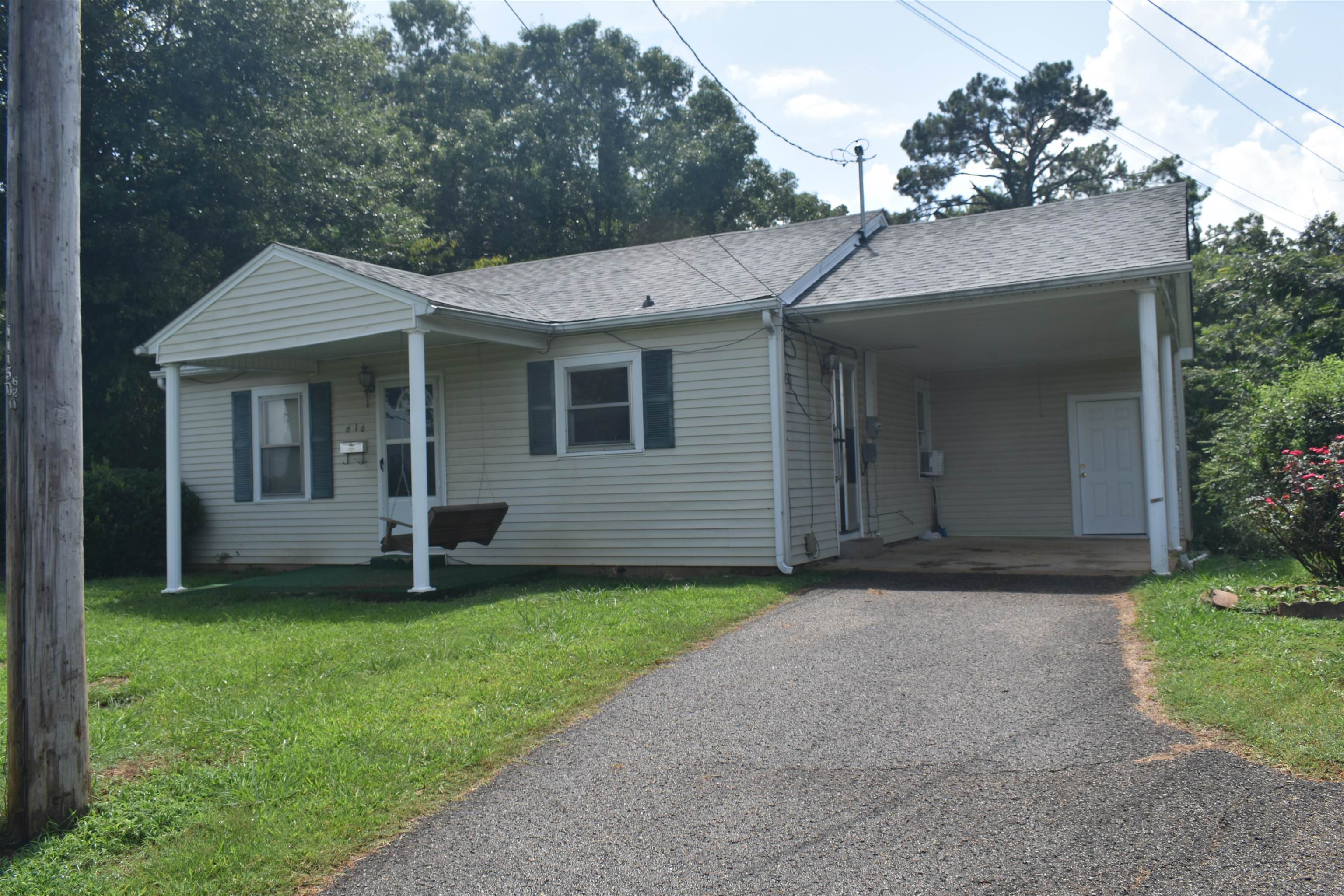 616 Circle Hill Dr Property Photo 3