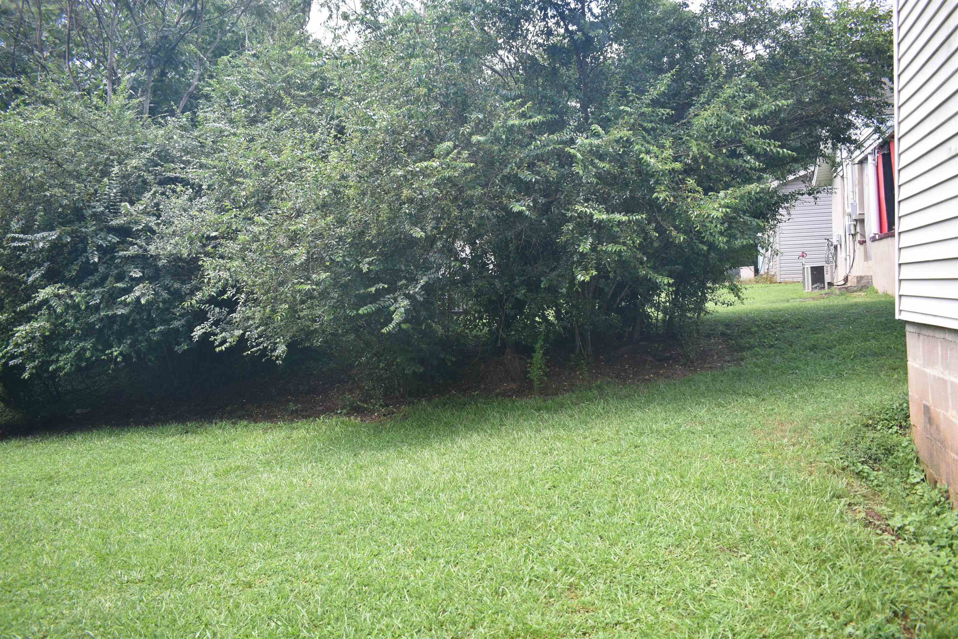 616 Circle Hill Dr Property Photo 5
