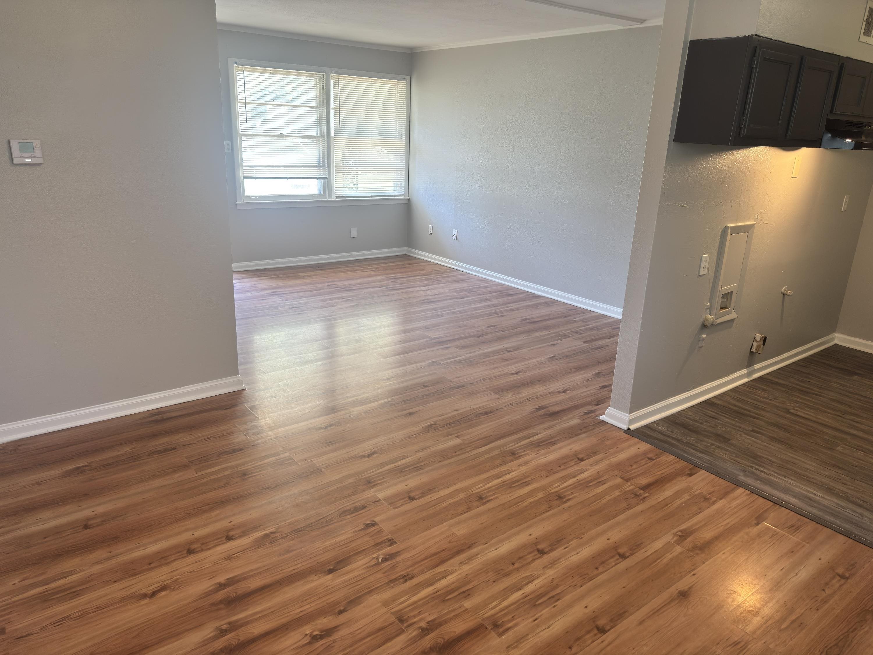4742 Violet Ave Property Photo 4
